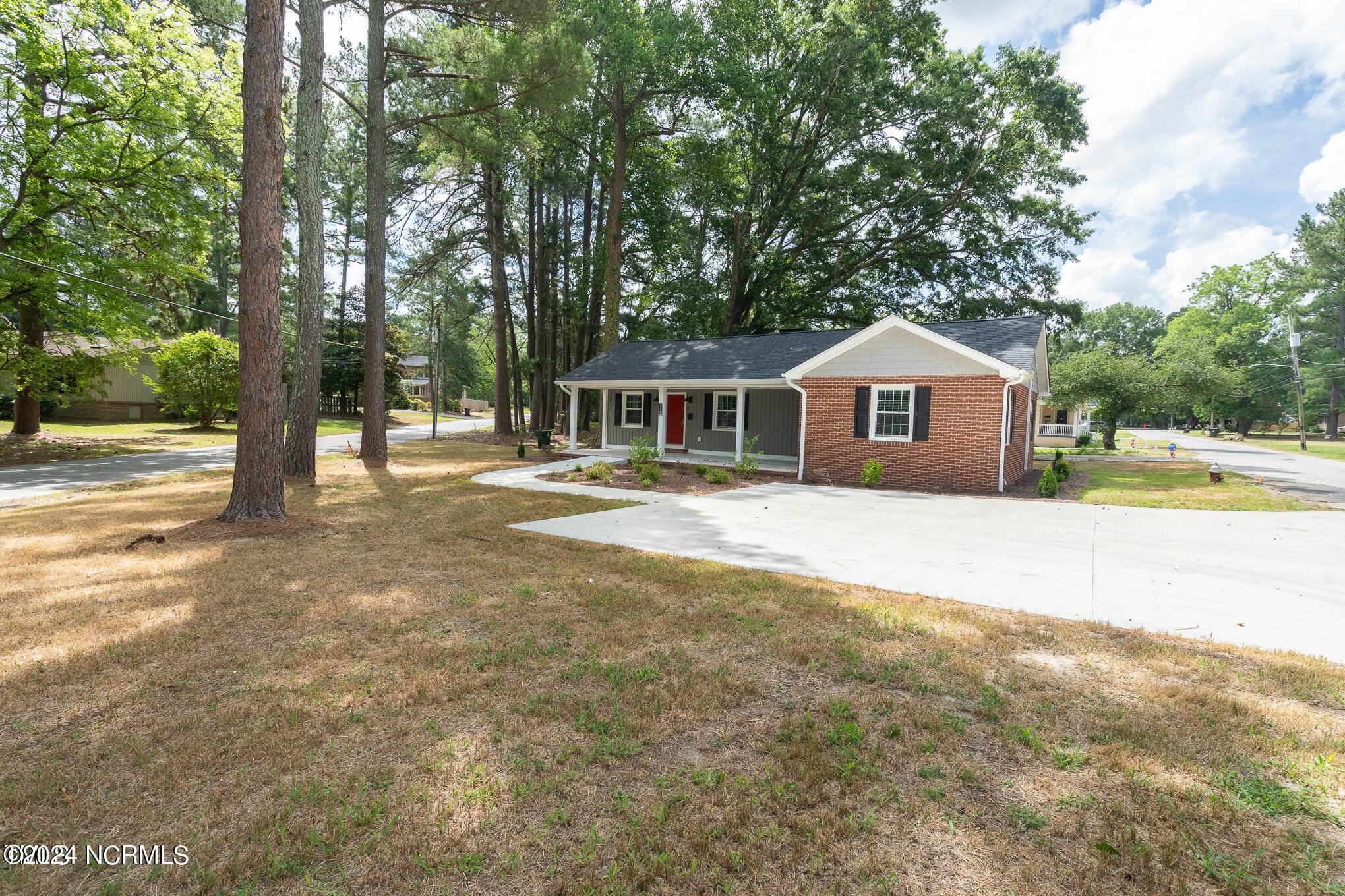 Enfield, NC 27823,419 W Burnette AVE