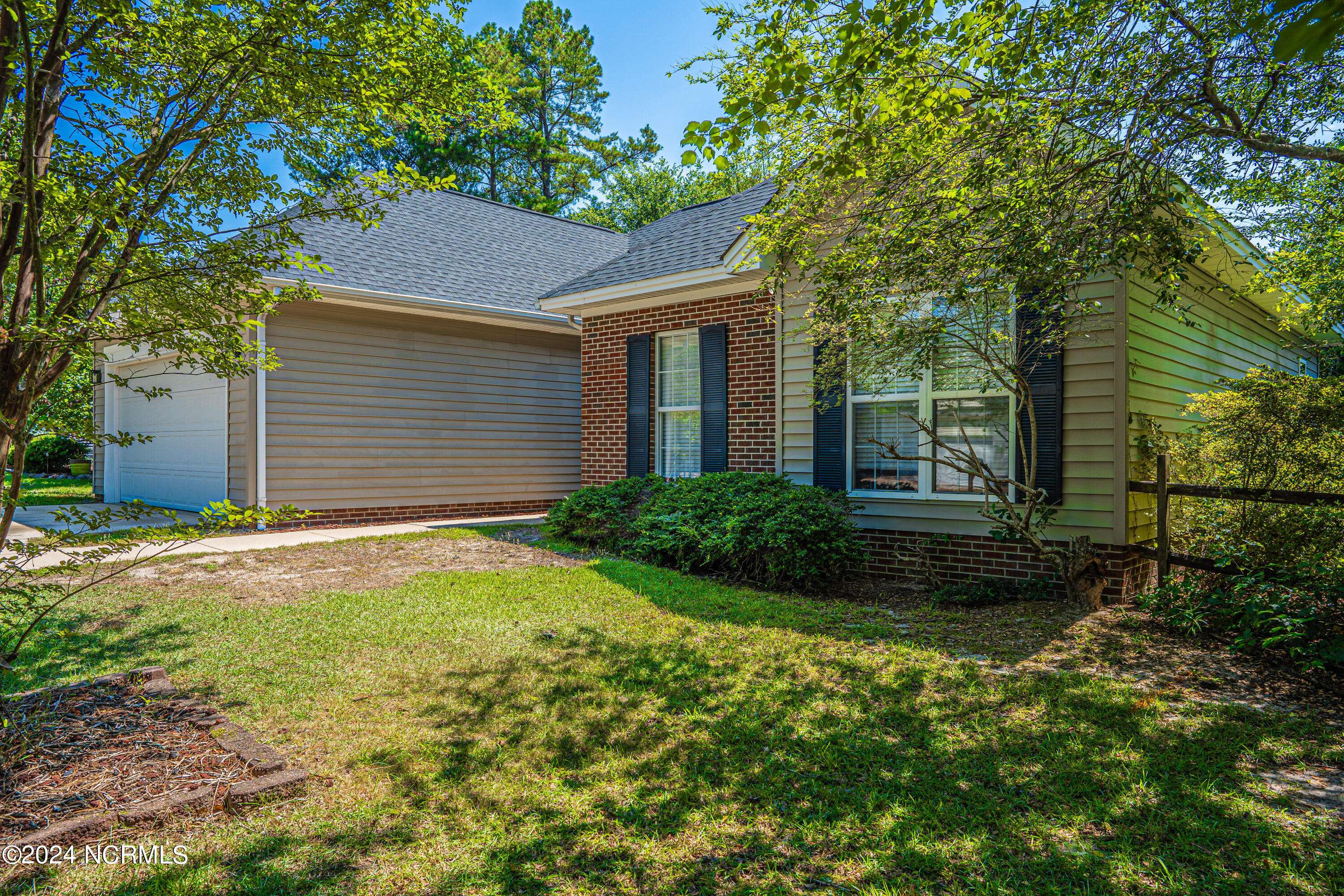 Aberdeen, NC 28315,205 Kinloch WAY