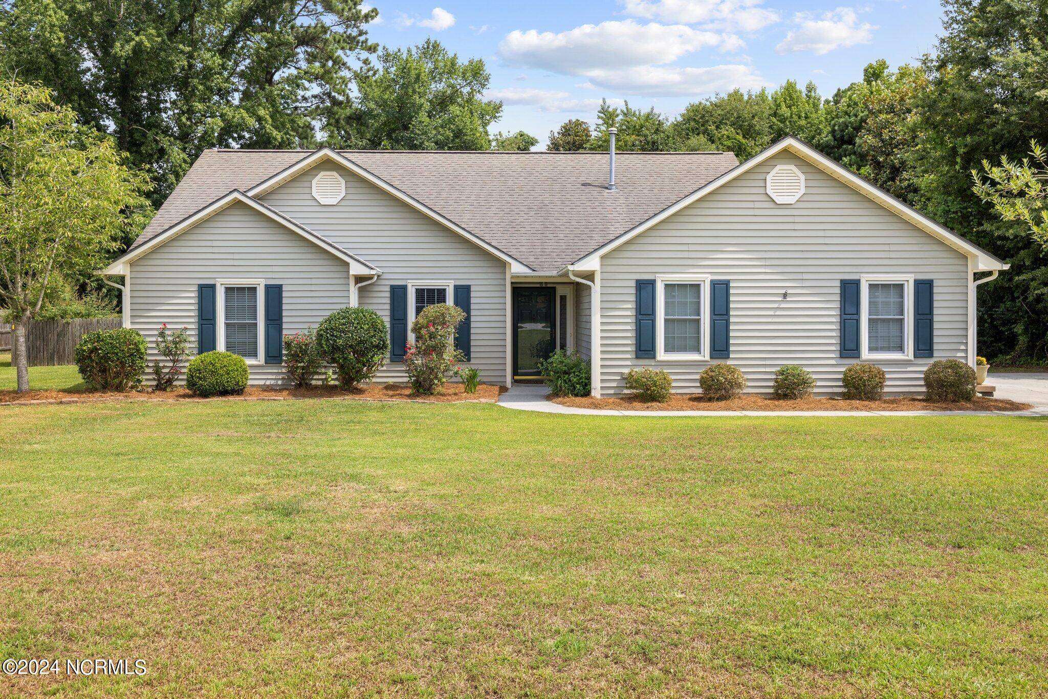 New Bern, NC 28562,4910 Woodbrook DR