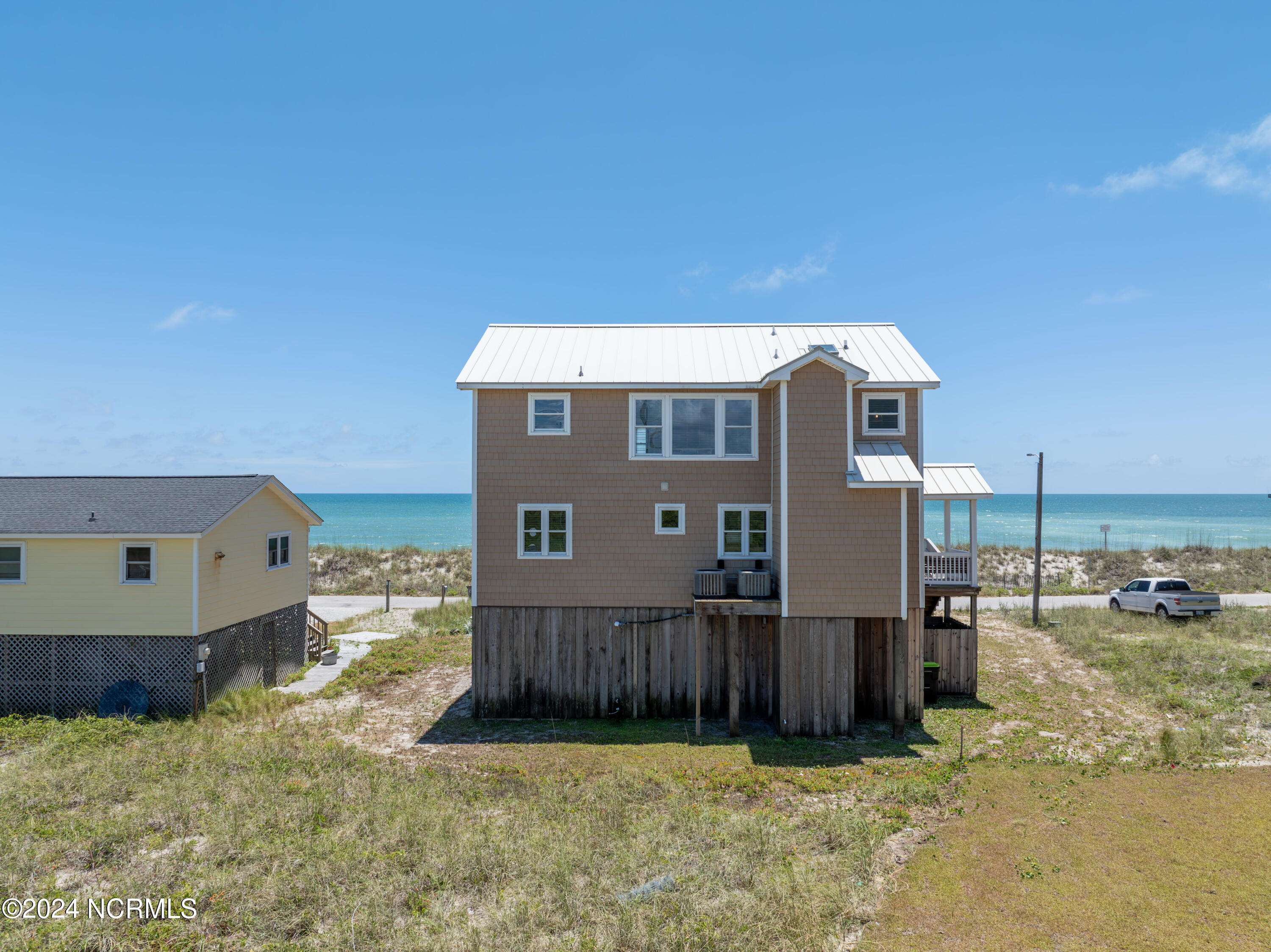 North Topsail Beach, NC 28460,339 Goldsboro LN