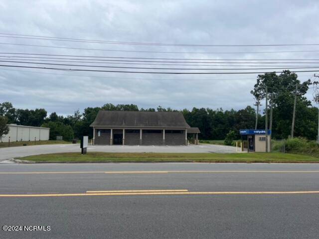 Pollocksville, NC 28573,9041 Us Hwy 17