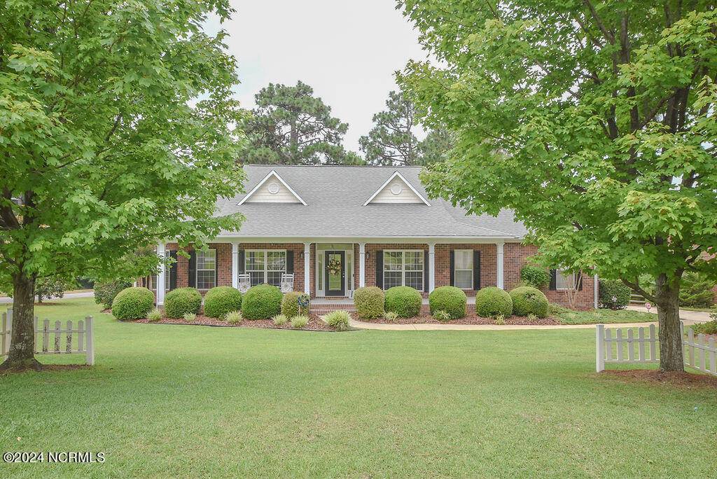 Whispering Pines, NC 28327,1 Sunflower CT