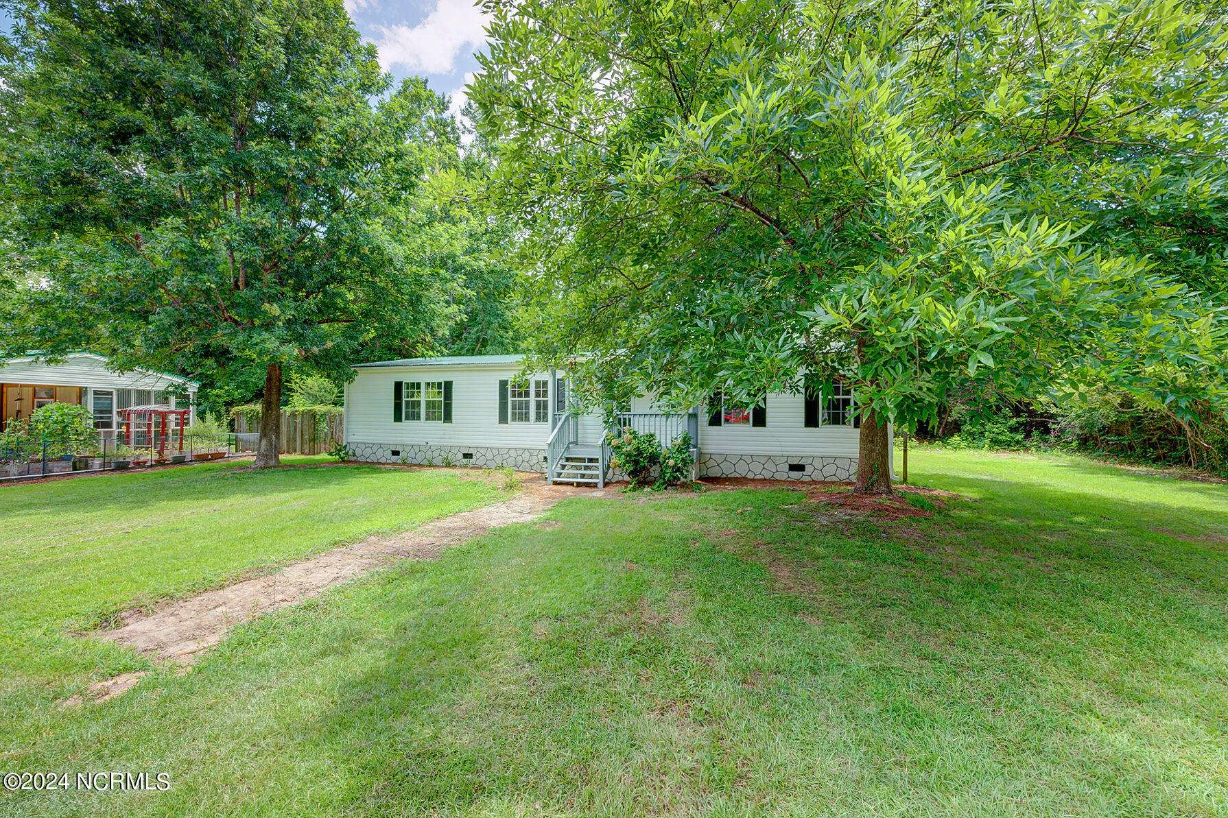 Bolivia, NC 28422,470 Colonial Landing RD SE