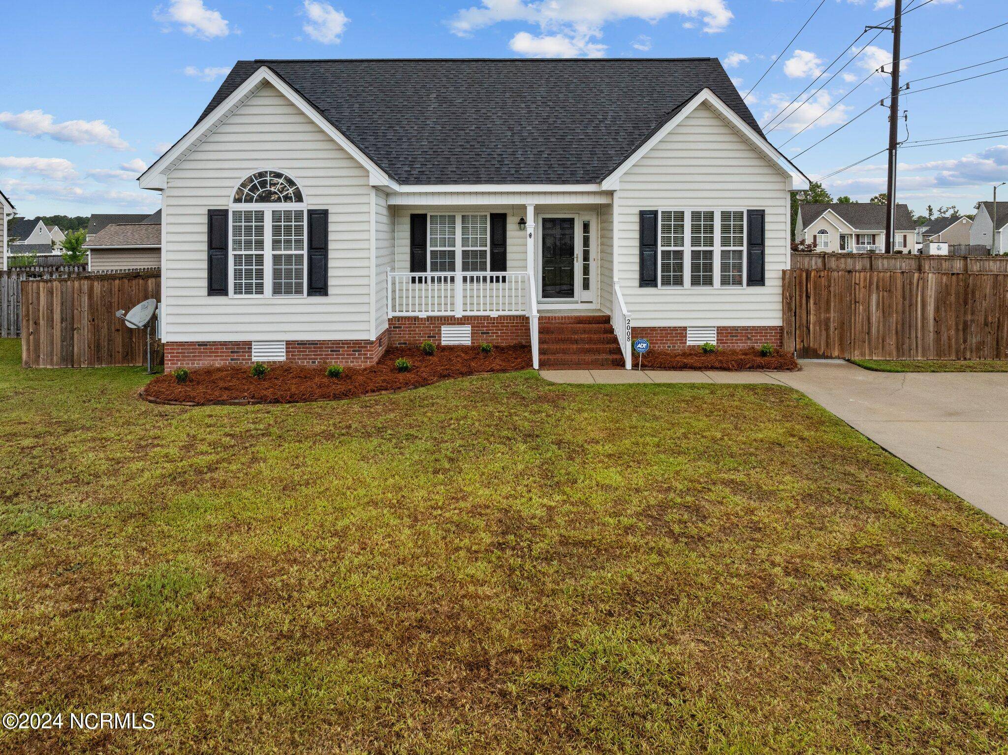 Winterville, NC 28590,2008 Charterhouse LN