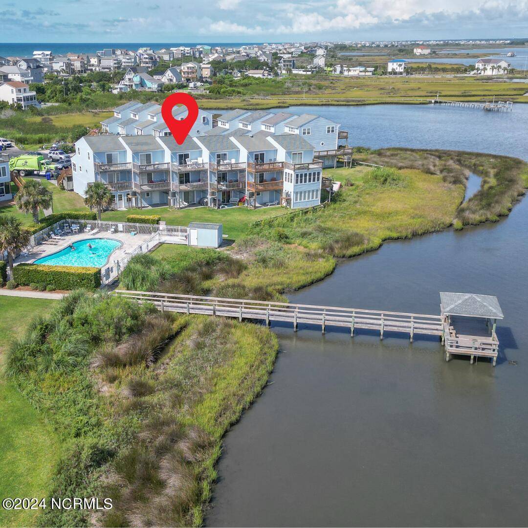 North Topsail Beach, NC 28460,32 Bermuda Landing Place Place