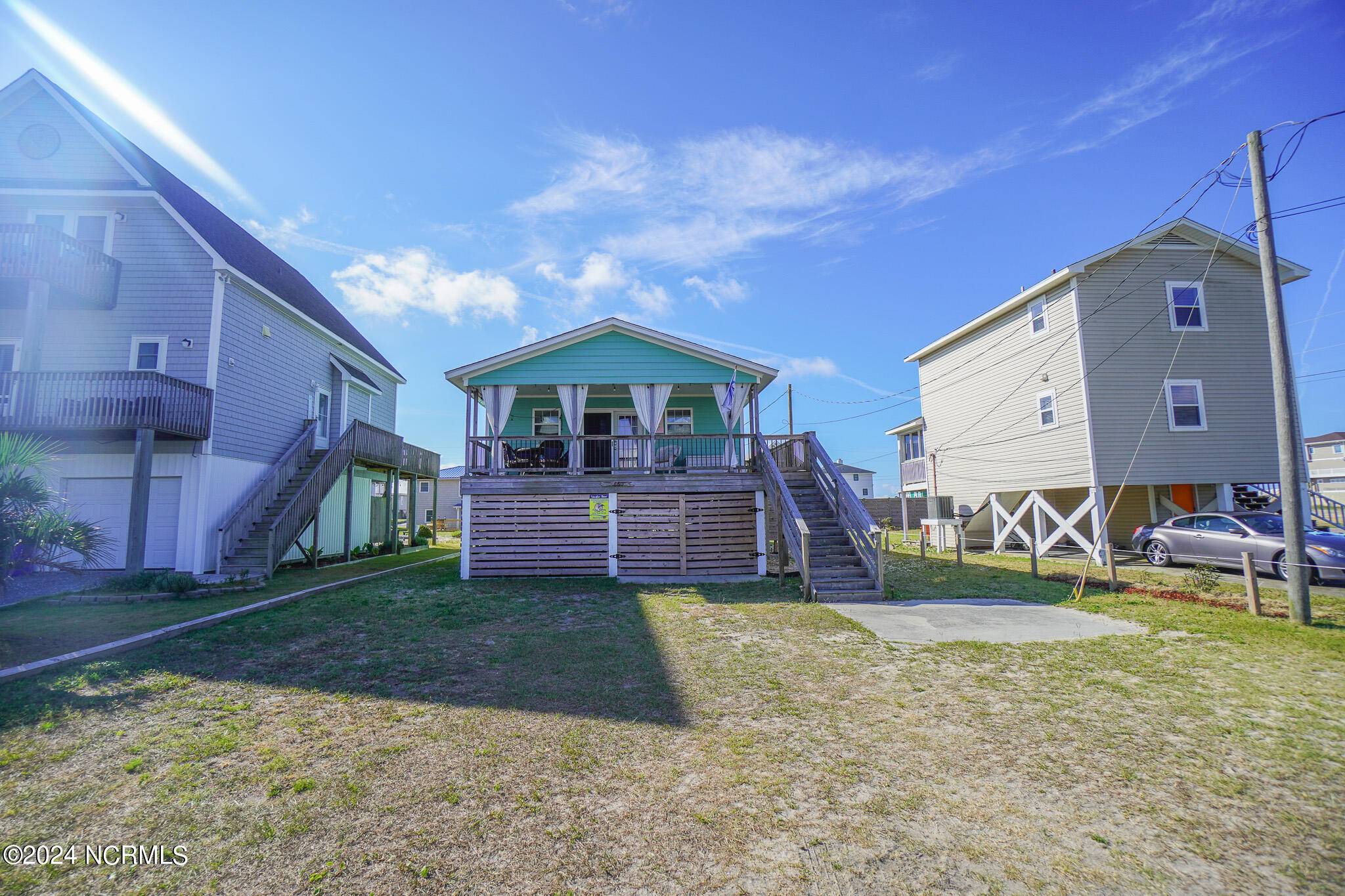 North Topsail Beach, NC 28460,2660 Island DR