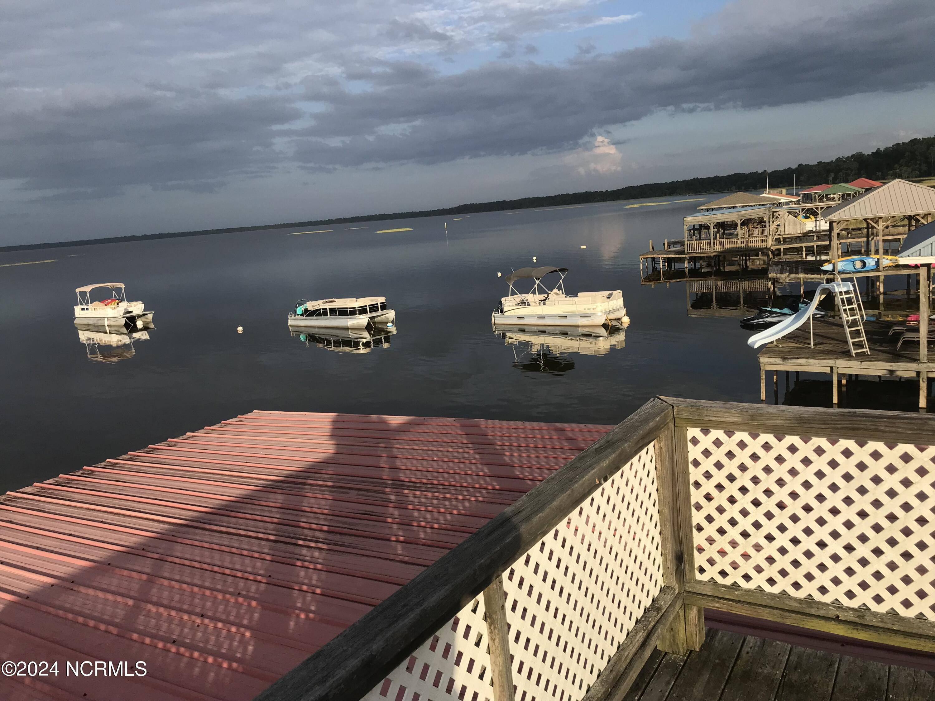 Lake Waccamaw, NC 28450,3935 Waccamaw Shores RD