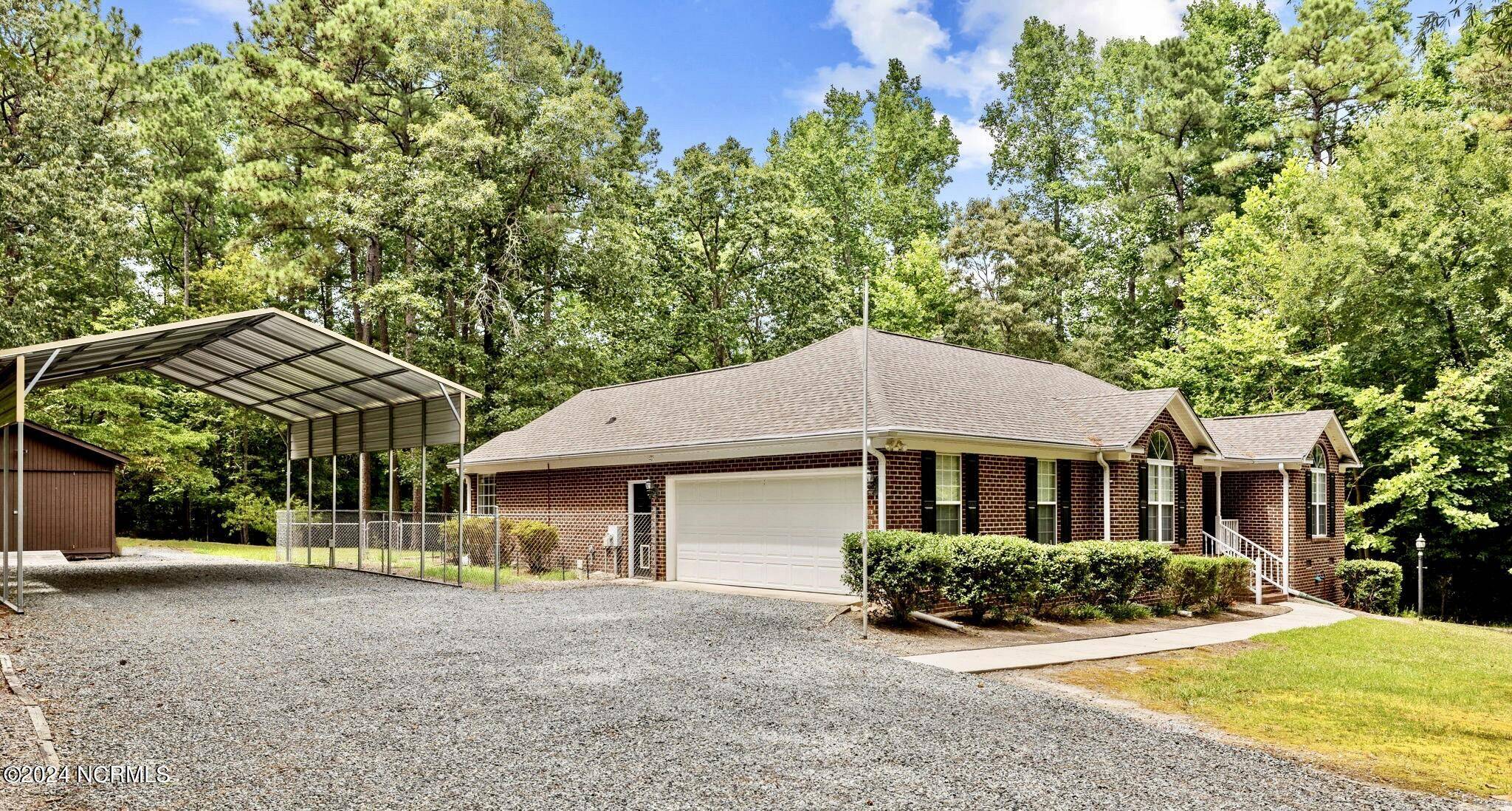 Carthage, NC 28327,349 Pine Top DR