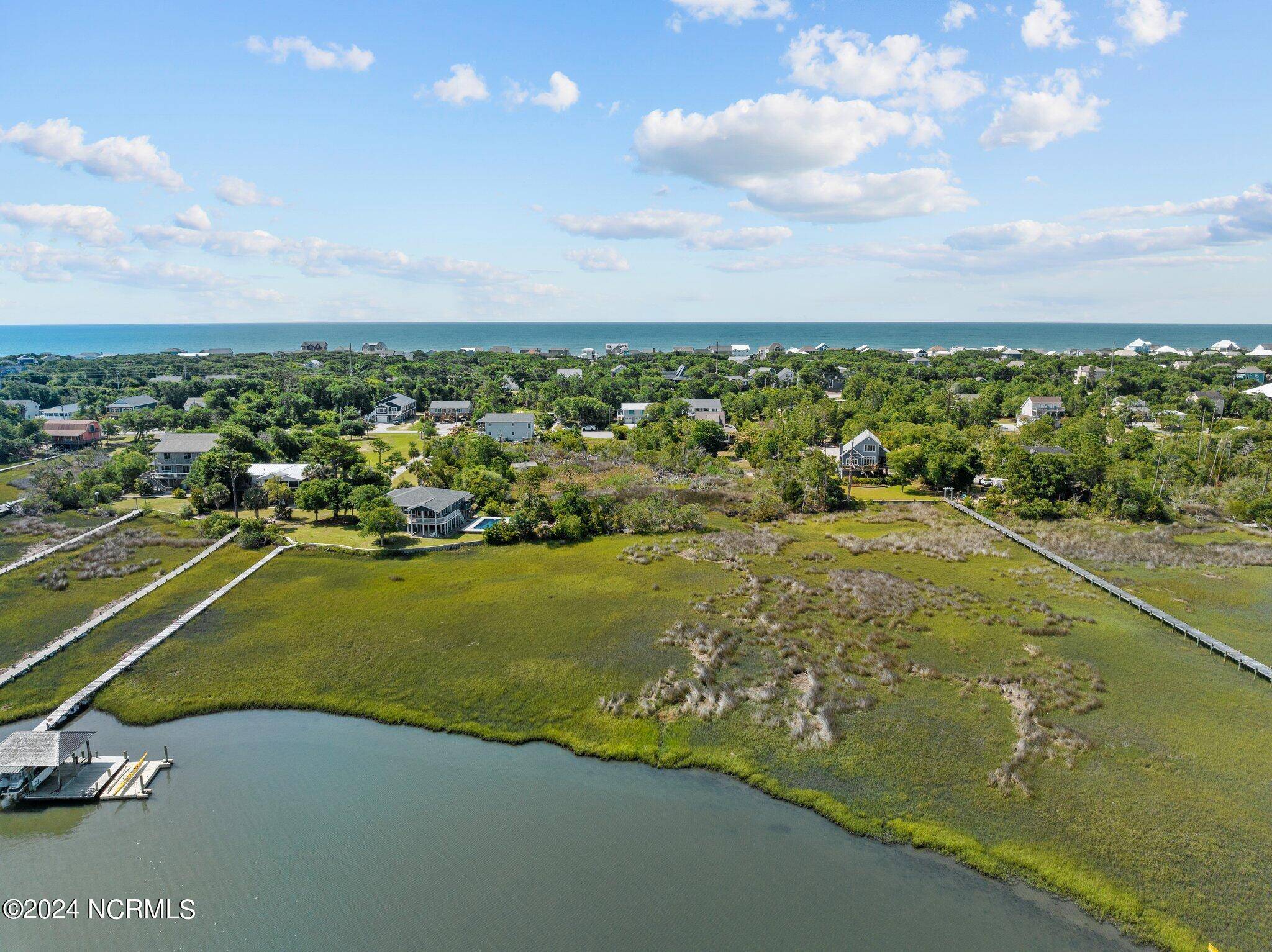 Emerald Isle, NC 28594,6912 Canal DR