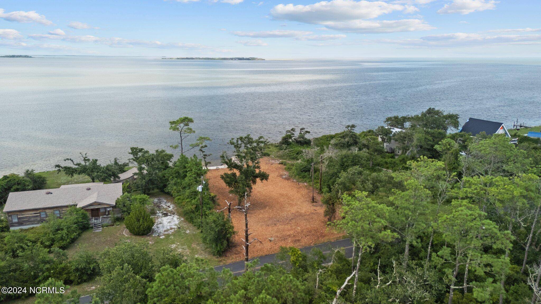 Cedar Island, NC 28520,349 Lola RD