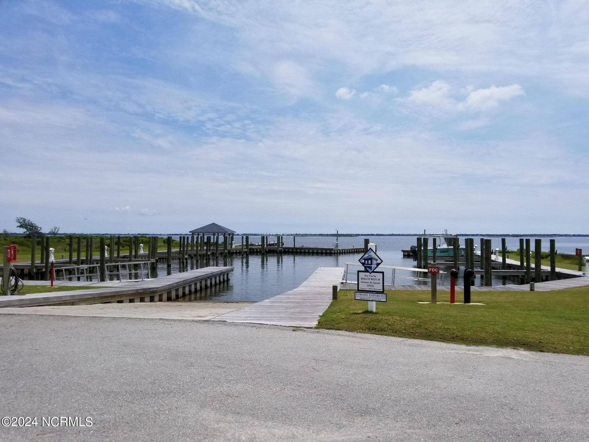 Newport, NC 28570,309 Seafarer ST