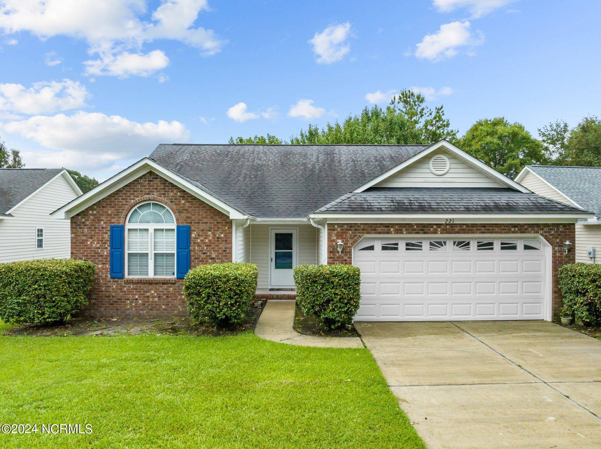 New Bern, NC 28562,221 Monterey CIR