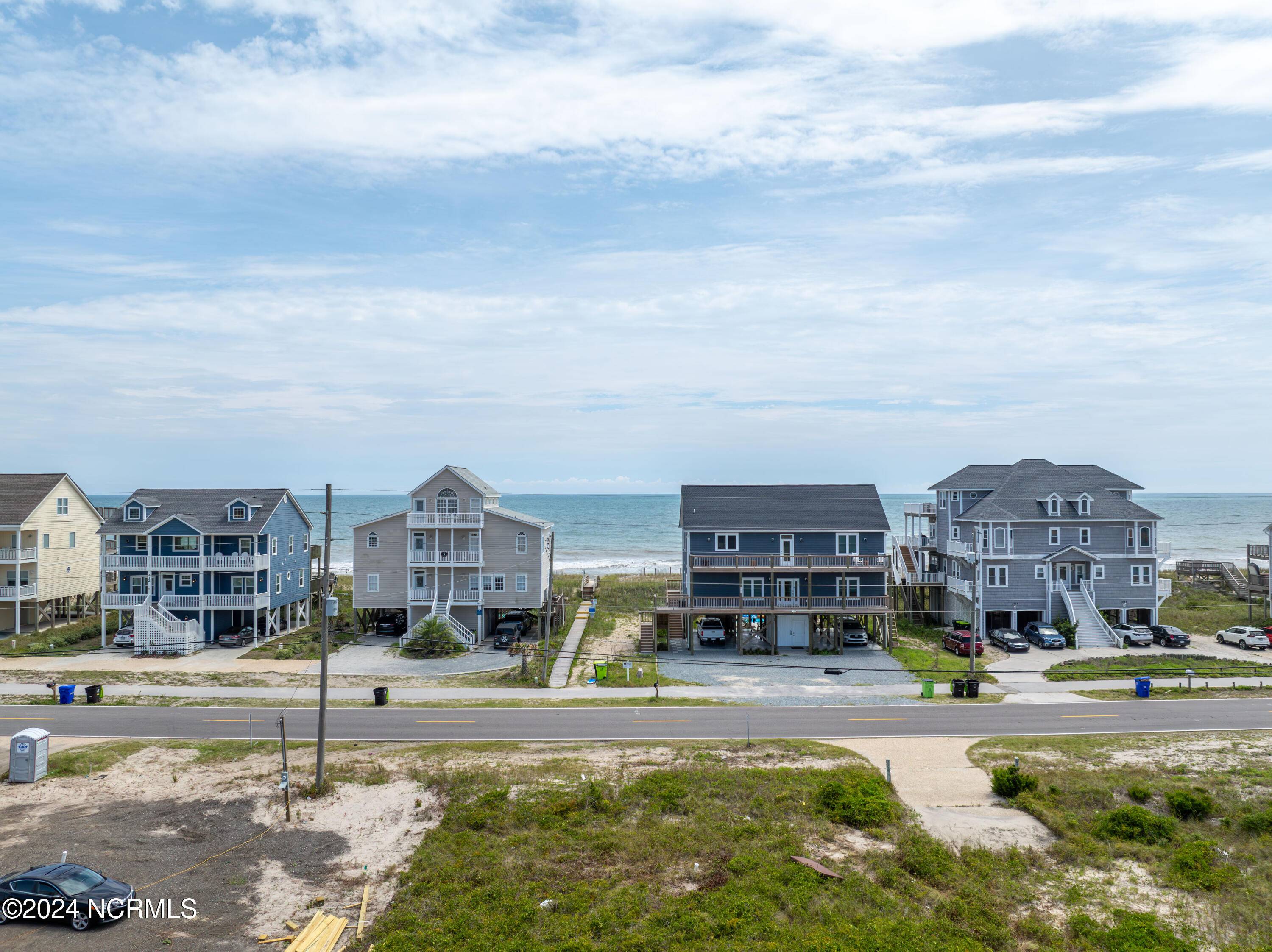 North Topsail Beach, NC 28460,397 New River Inlet RD