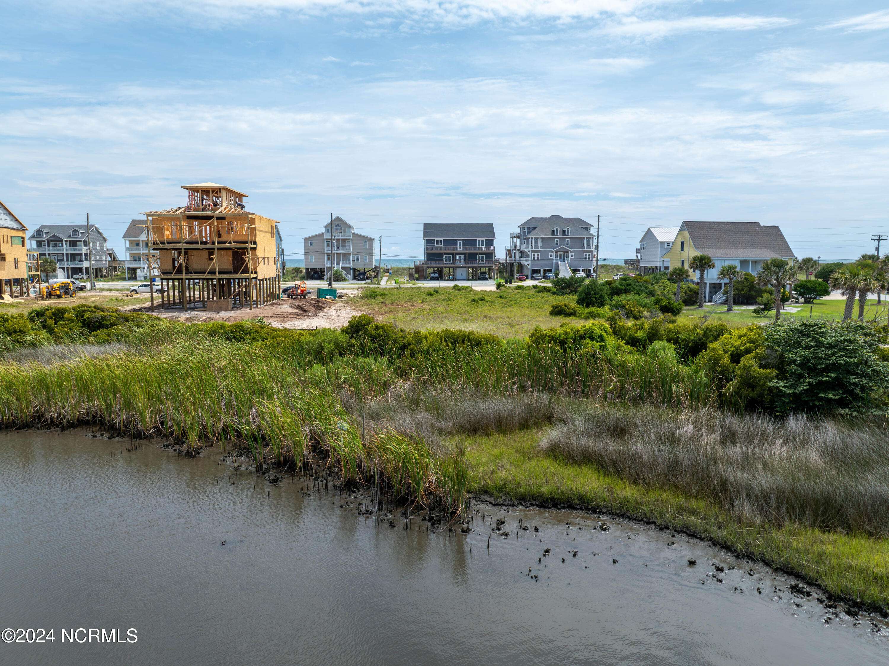 North Topsail Beach, NC 28460,397 New River Inlet RD