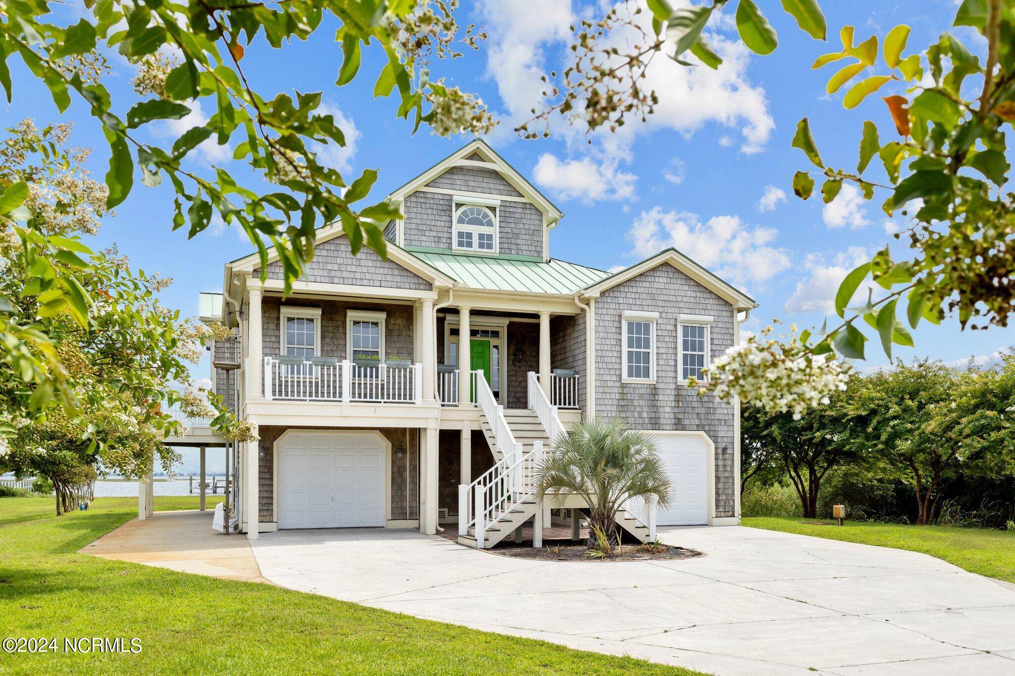 Newport, NC 28570,418 Island View Drive