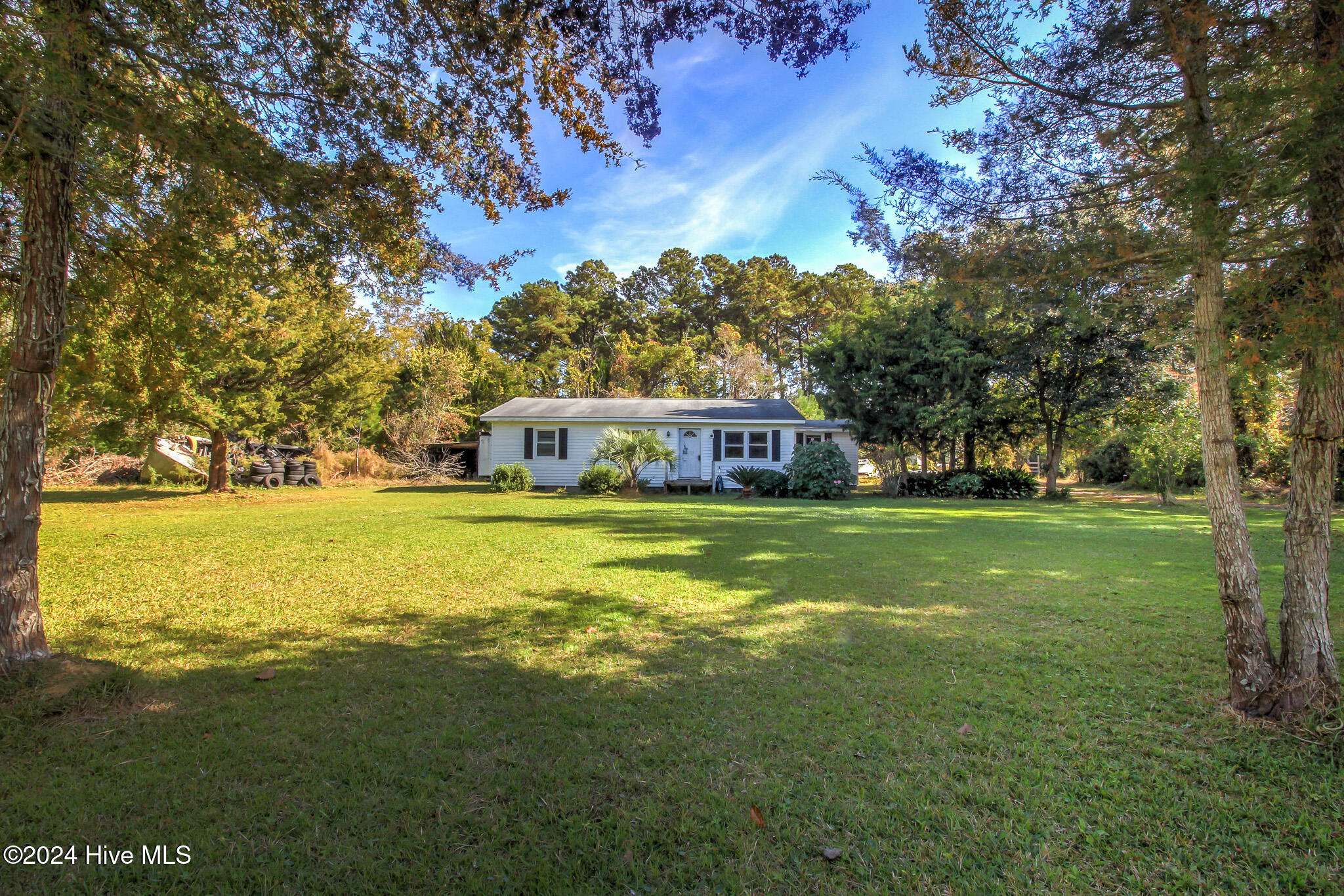 Marshallberg, NC 28553,165 Polly Hill RD