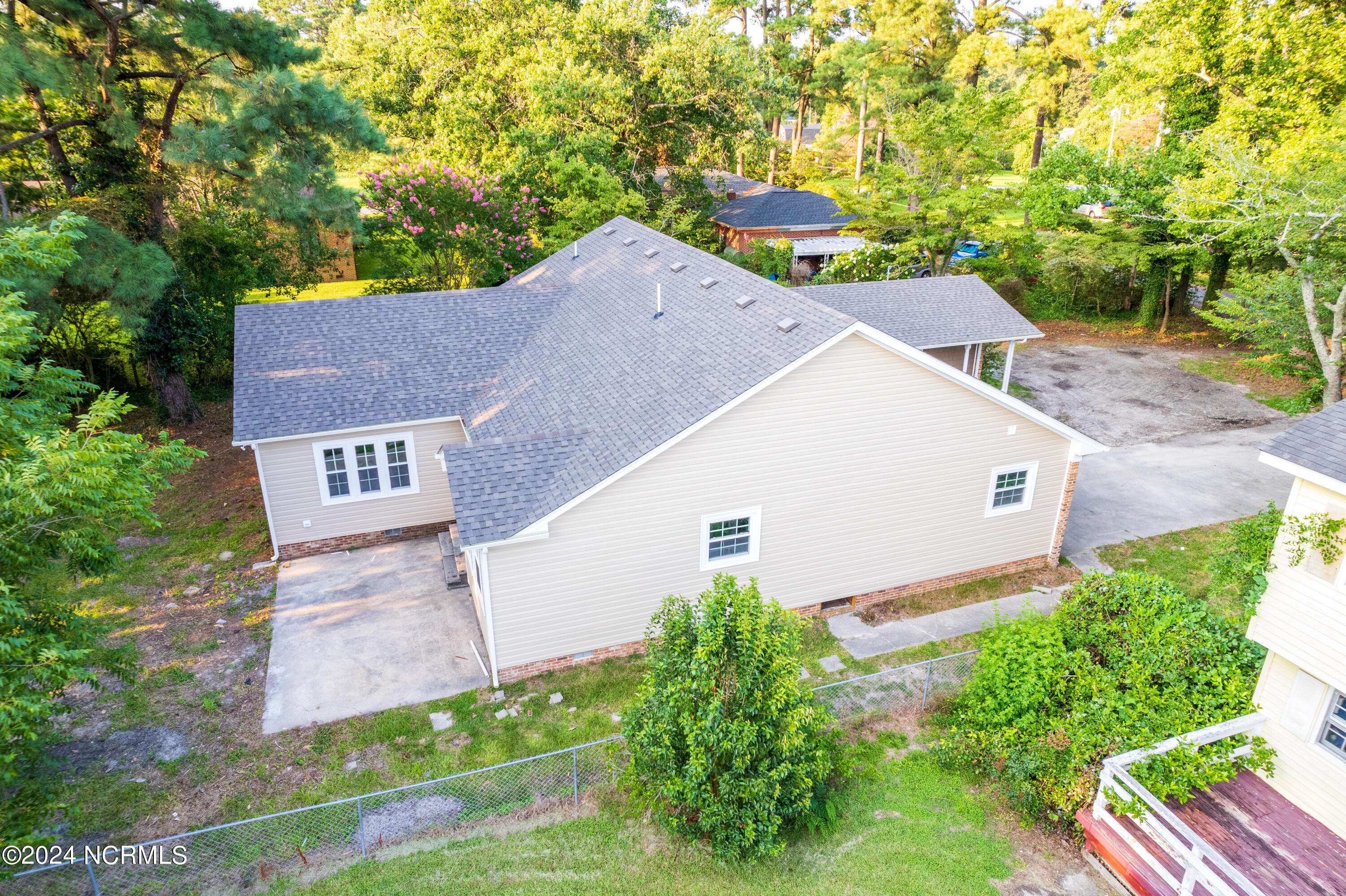 Elizabeth City, NC 27909,1607 Midgett DR