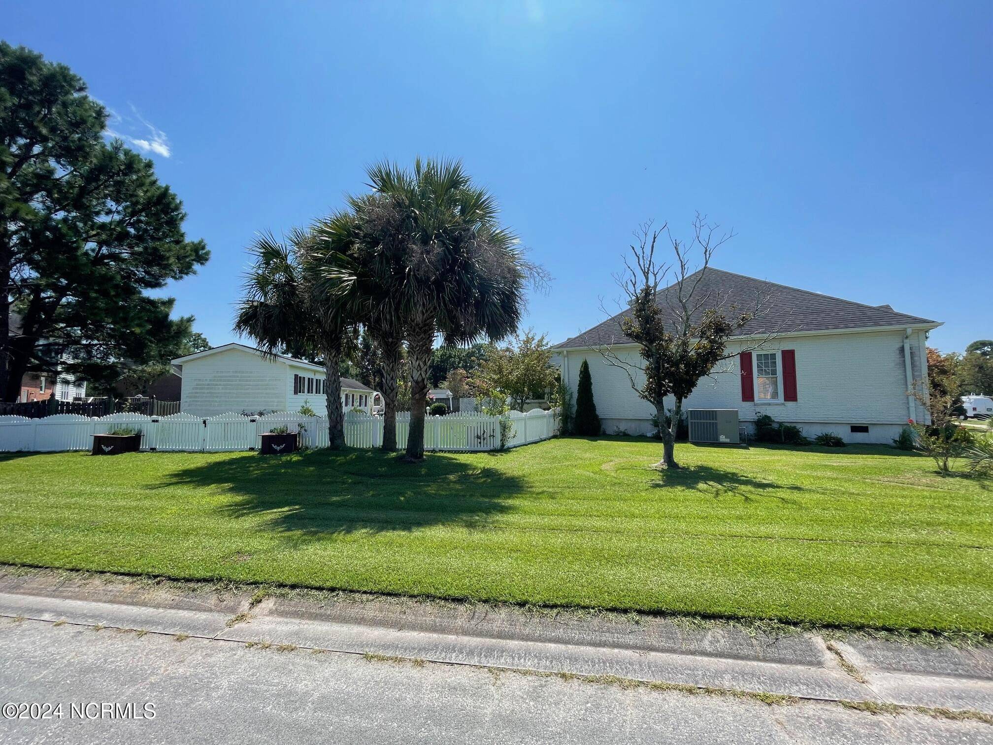 Wilmington, NC 28409,5901 Tropic CT