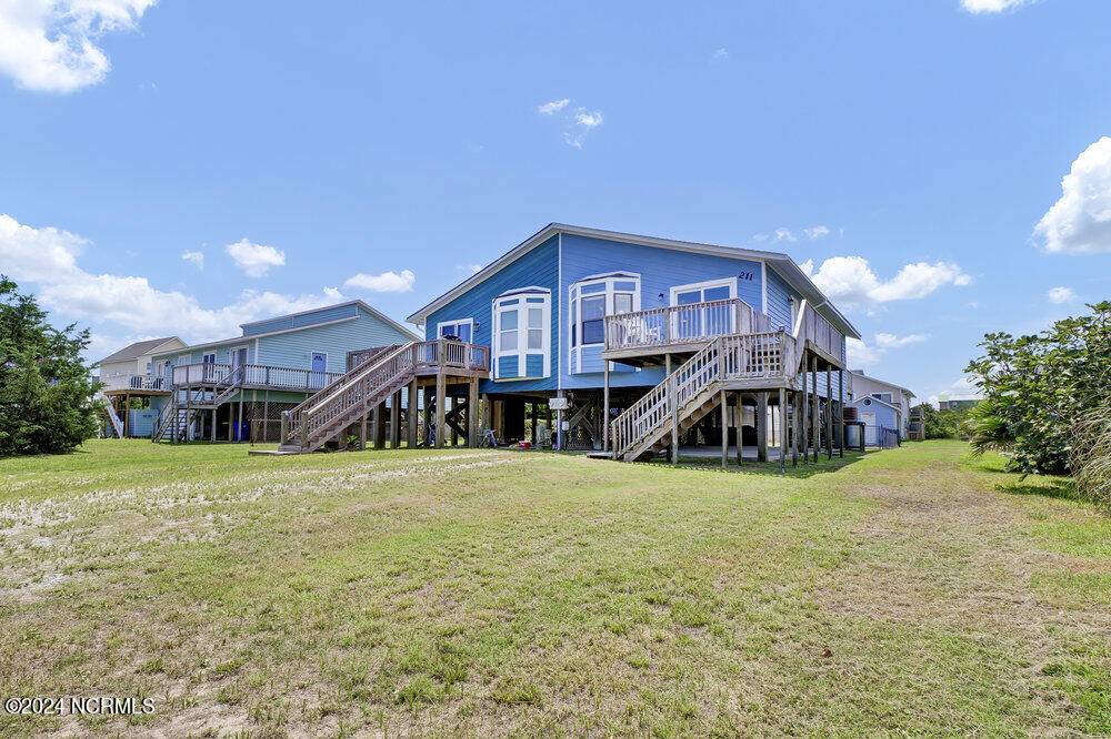 North Topsail Beach, NC 28460,211 Coastal DR