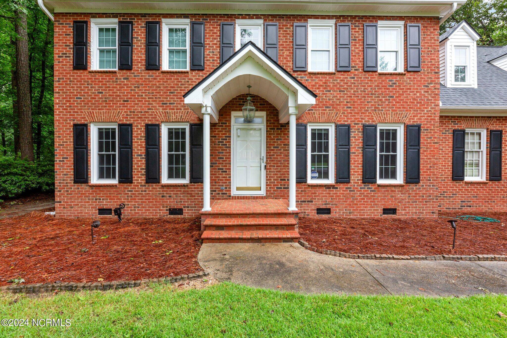 Greenville, NC 27858,208 Williams ST