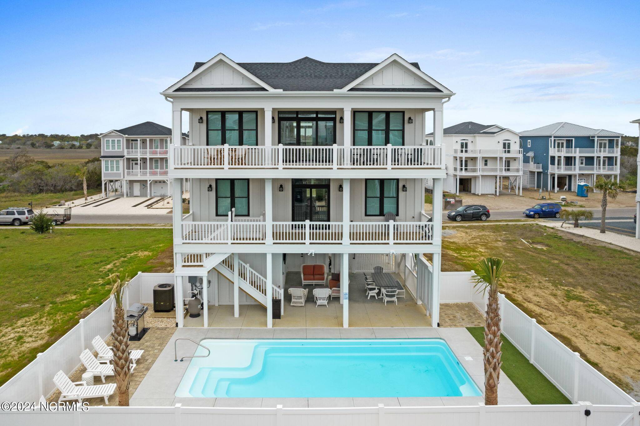 Ocean Isle Beach, NC 28469,165 Via Old Sound BLVD