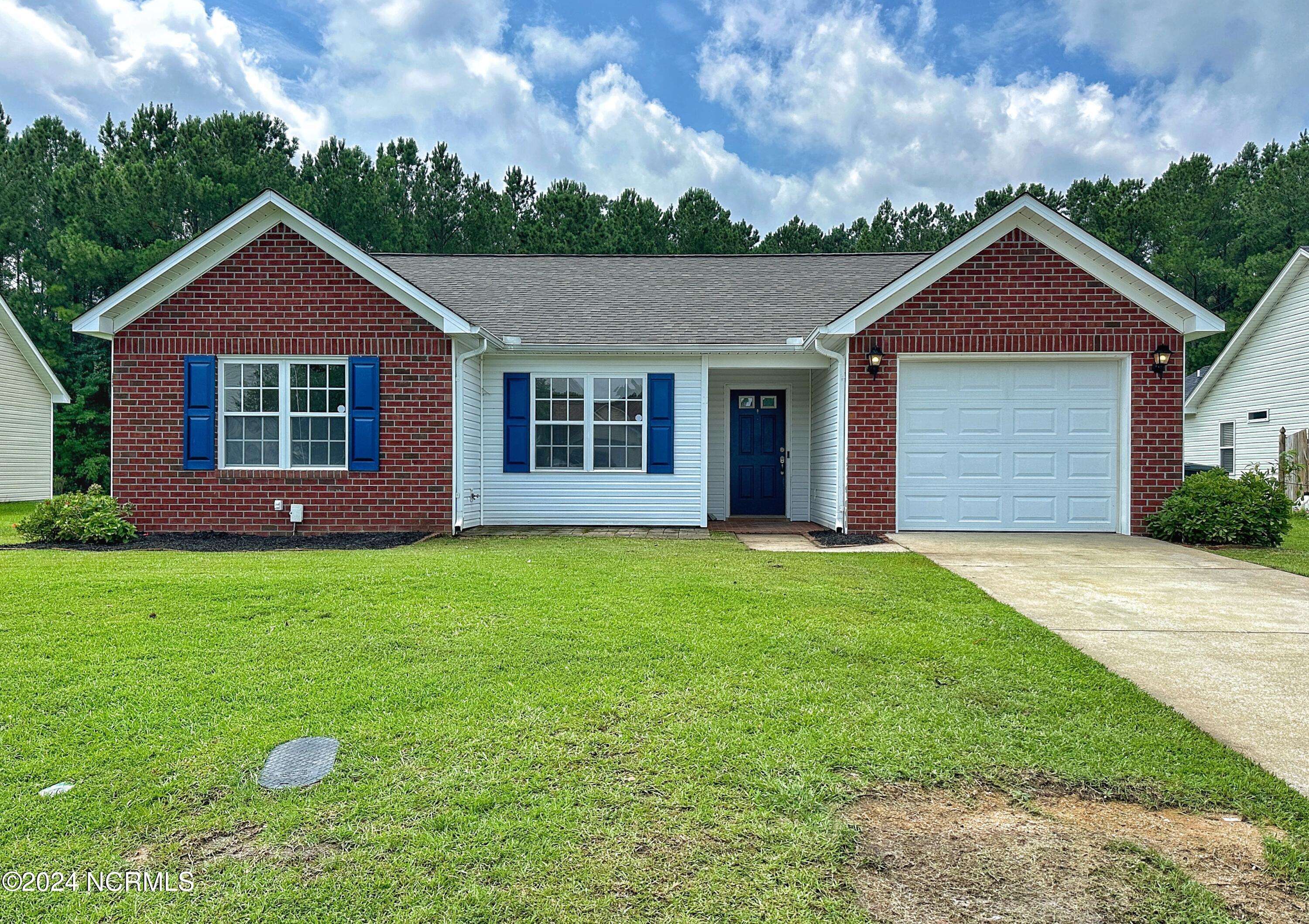 New Bern, NC 28562,206 Fairmount Way