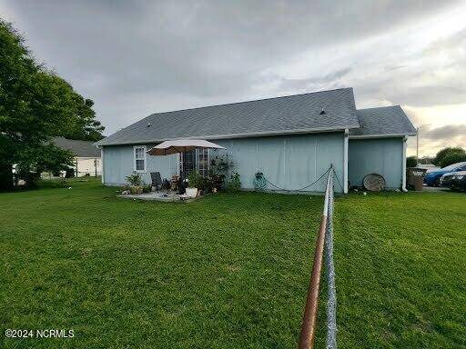 Hubert, NC 28539,108 Parnell RD