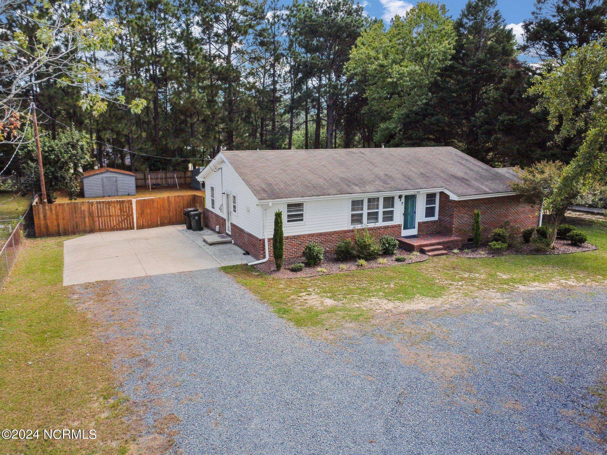 Aberdeen, NC 28315,1708 N Poplar ST