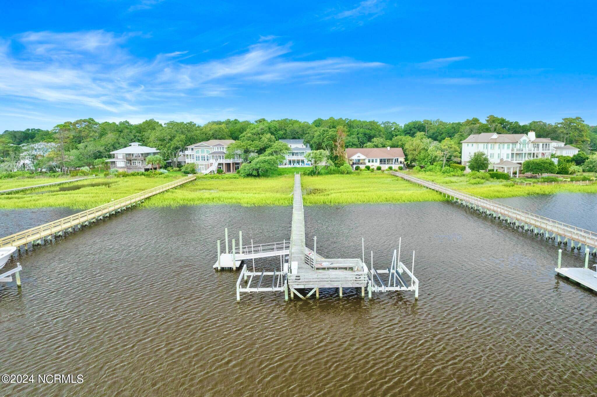 Sunset Beach, NC 28468,528 Twisted Oak LN