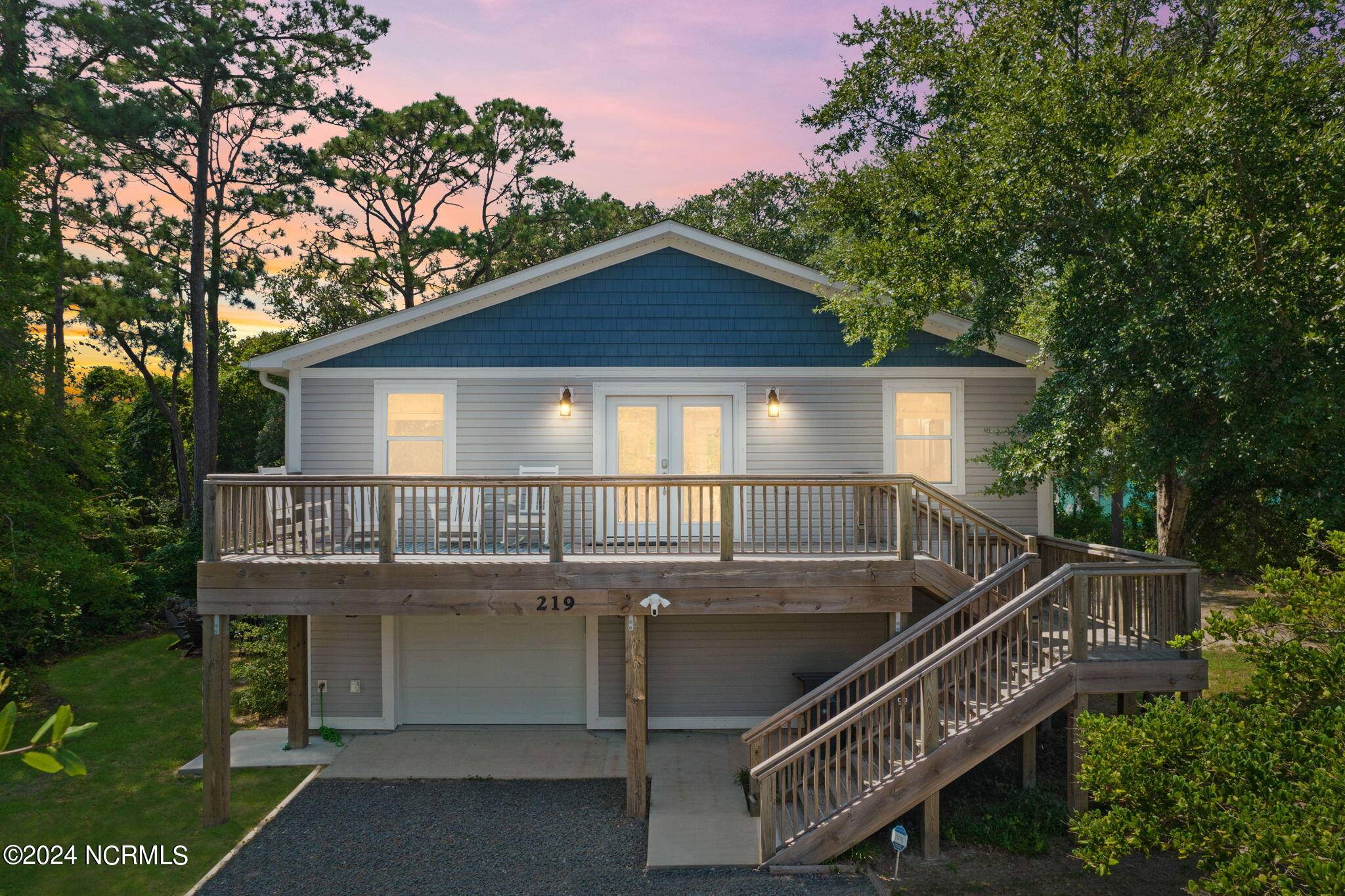 Oak Island, NC 28465,219 NE 49th ST