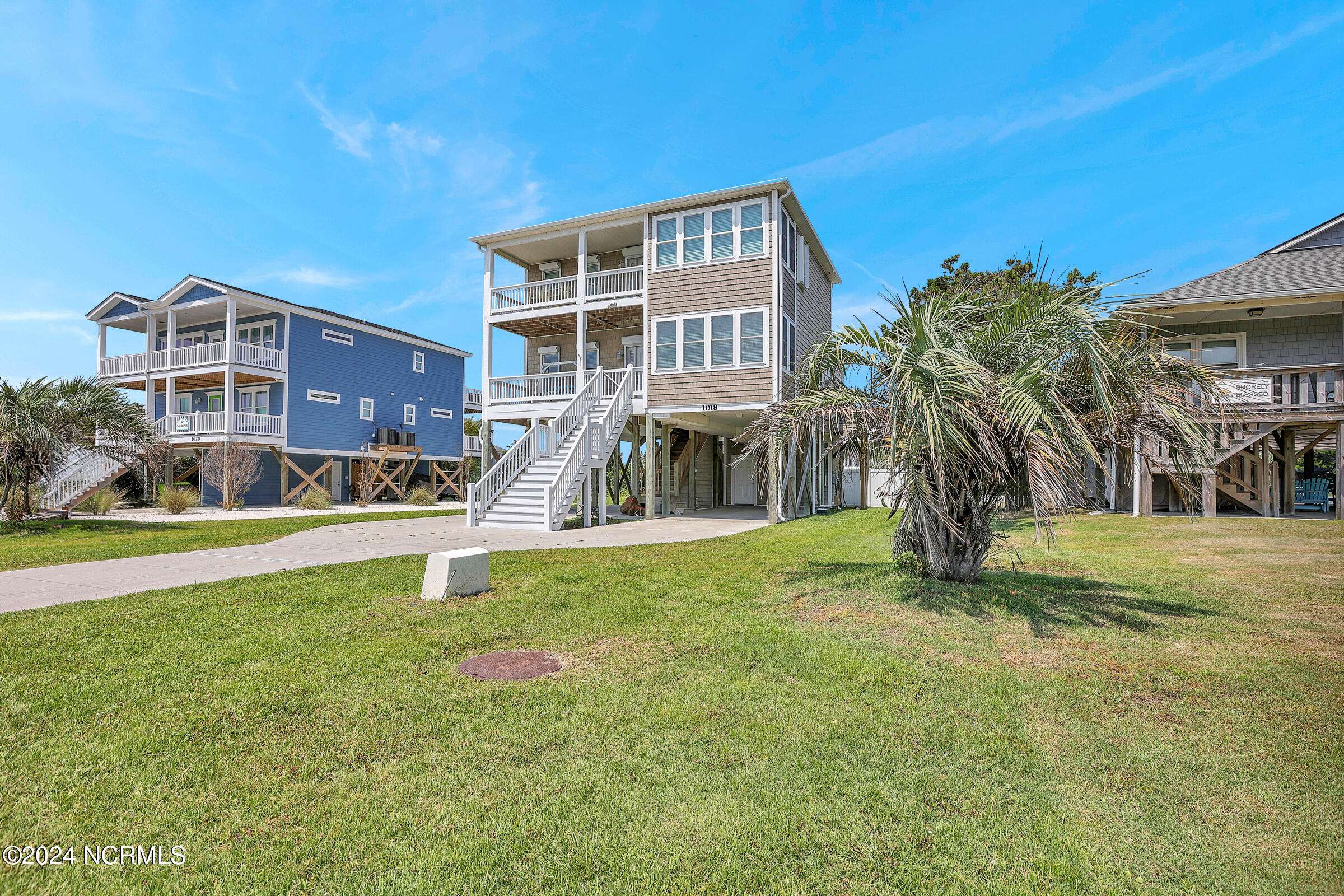 Oak Island, NC 28465,1018 W Dolphin DR