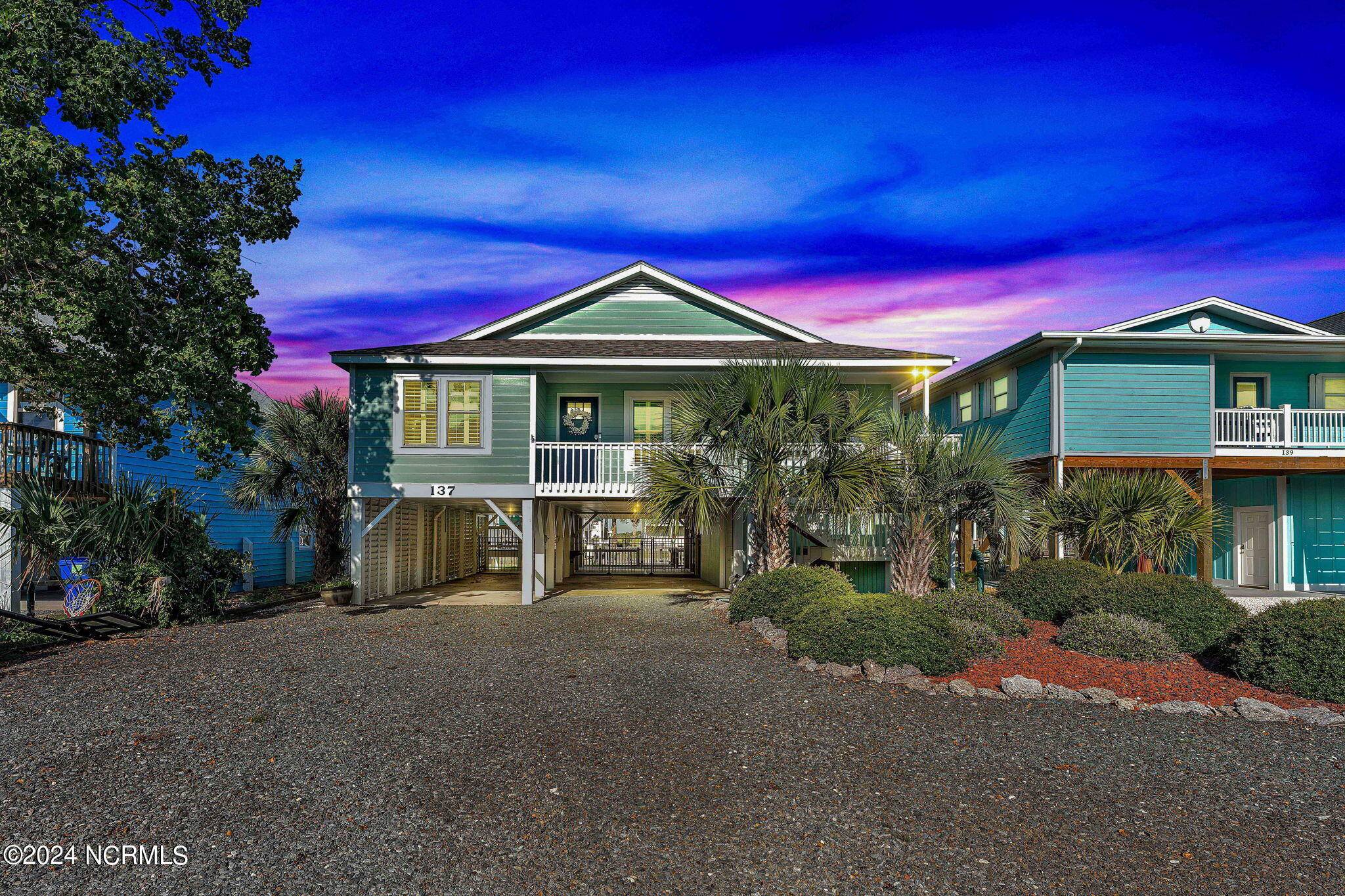 Holden Beach, NC 28462,137 Tarpon DR