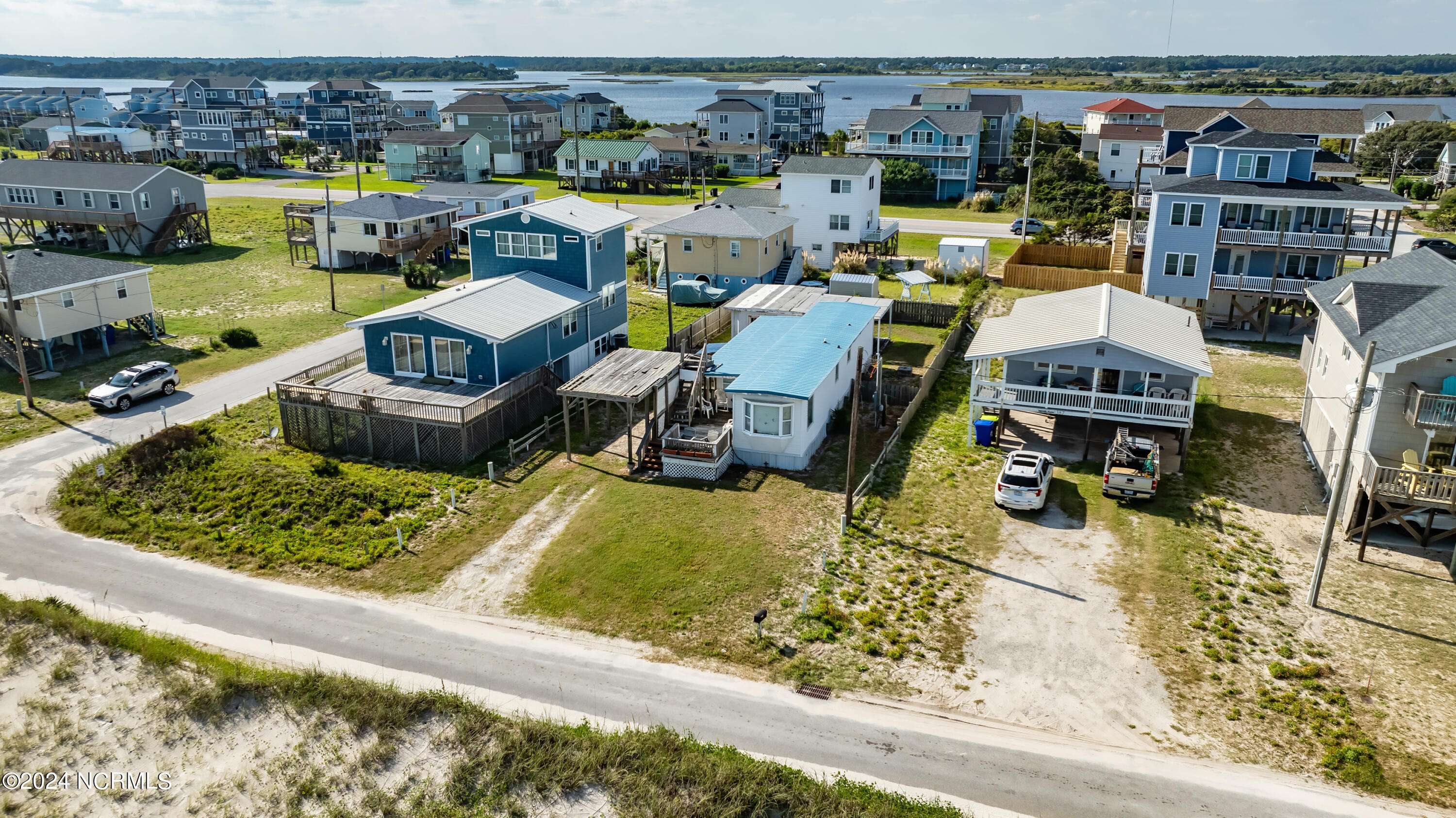 North Topsail Beach, NC 28460,383 Topsail RD