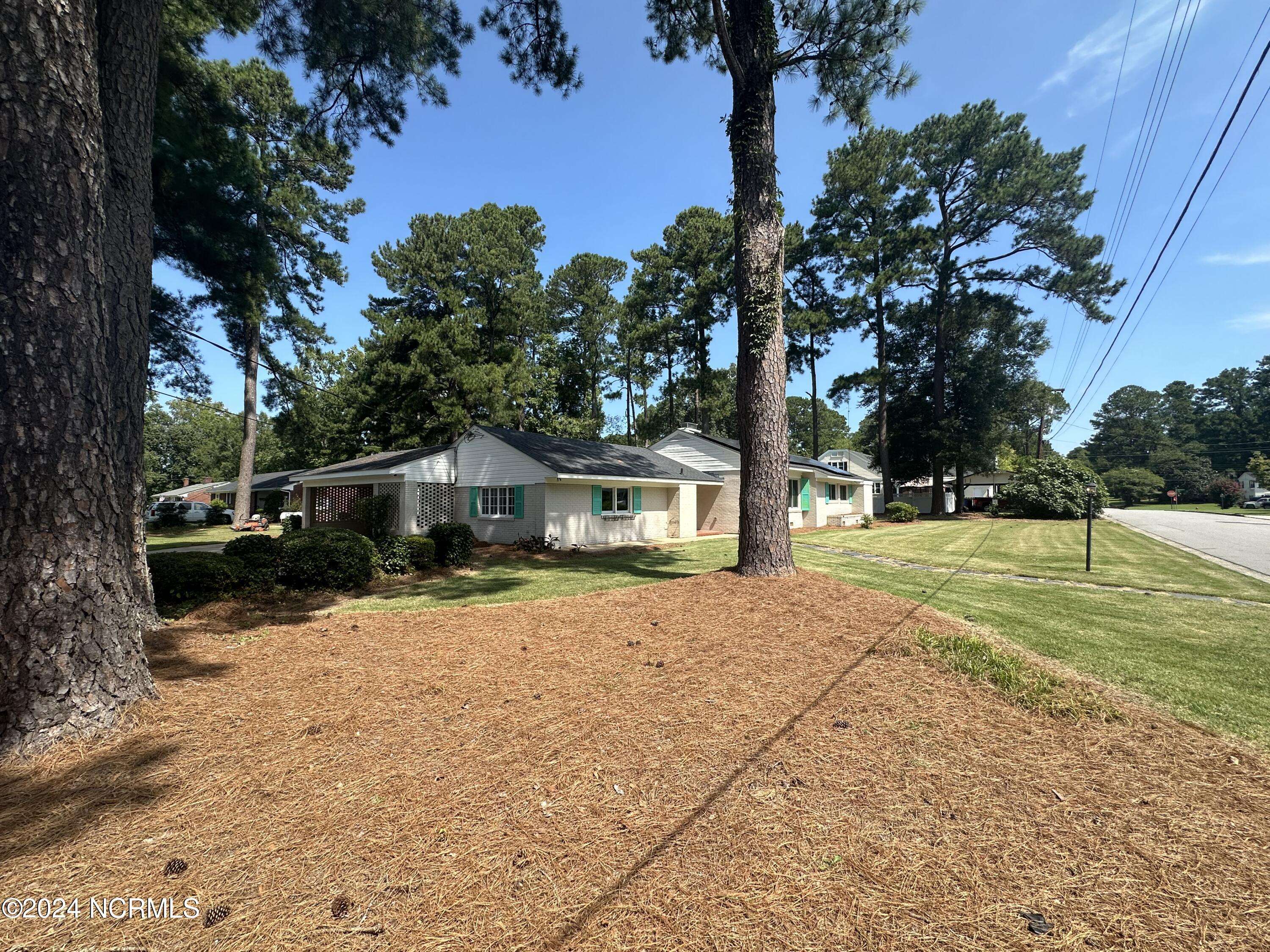 Ahoskie, NC 27910,620 S Pembroke Avenue