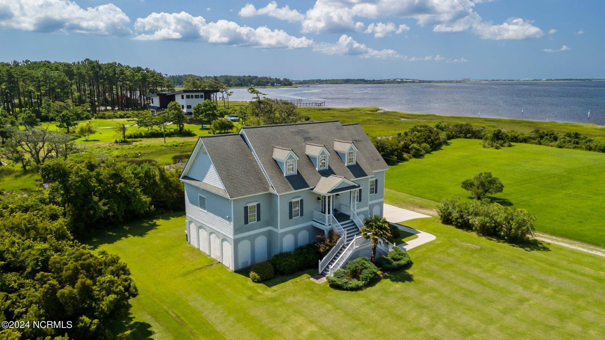 Beaufort, NC 28516,255 Oak RD