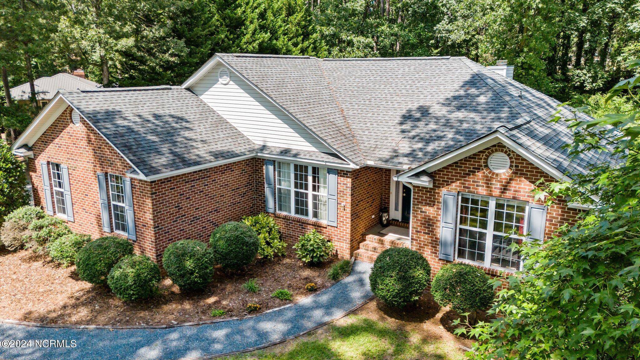 Whispering Pines, NC 28327,18 Lakeview DR