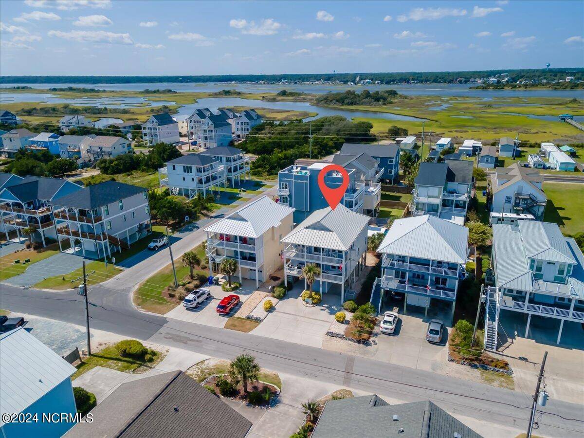 Surf City, NC 28445,511 S Shore DR