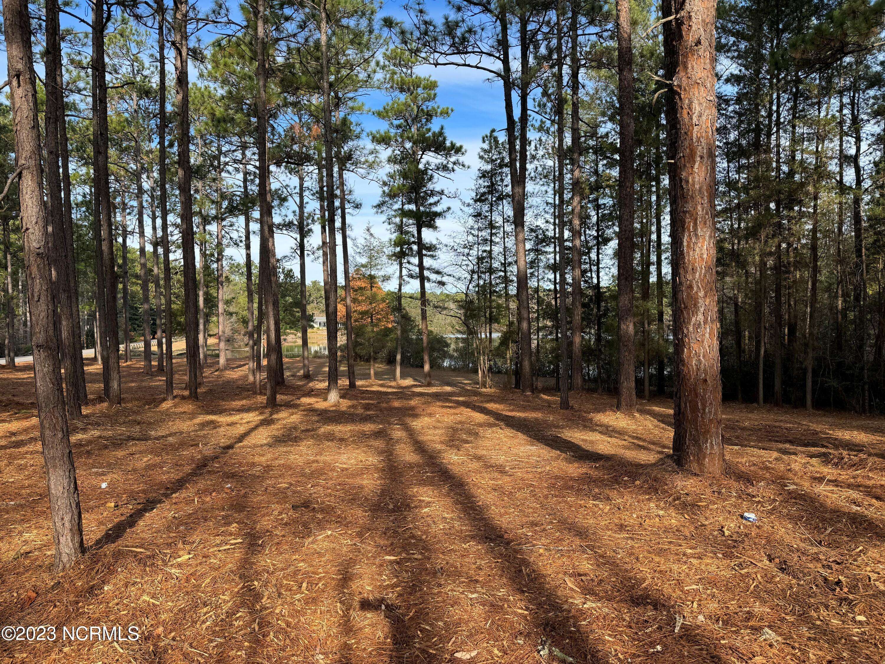 Pinehurst, NC 28374,275 Lake Dornoch DR