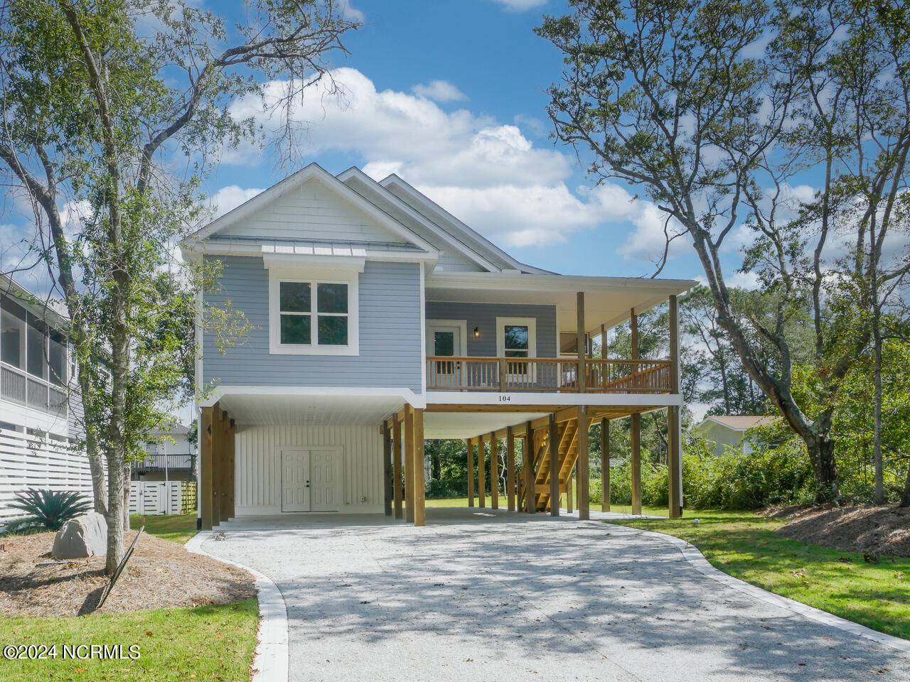 Oak Island, NC 28465,104 SW 19th ST