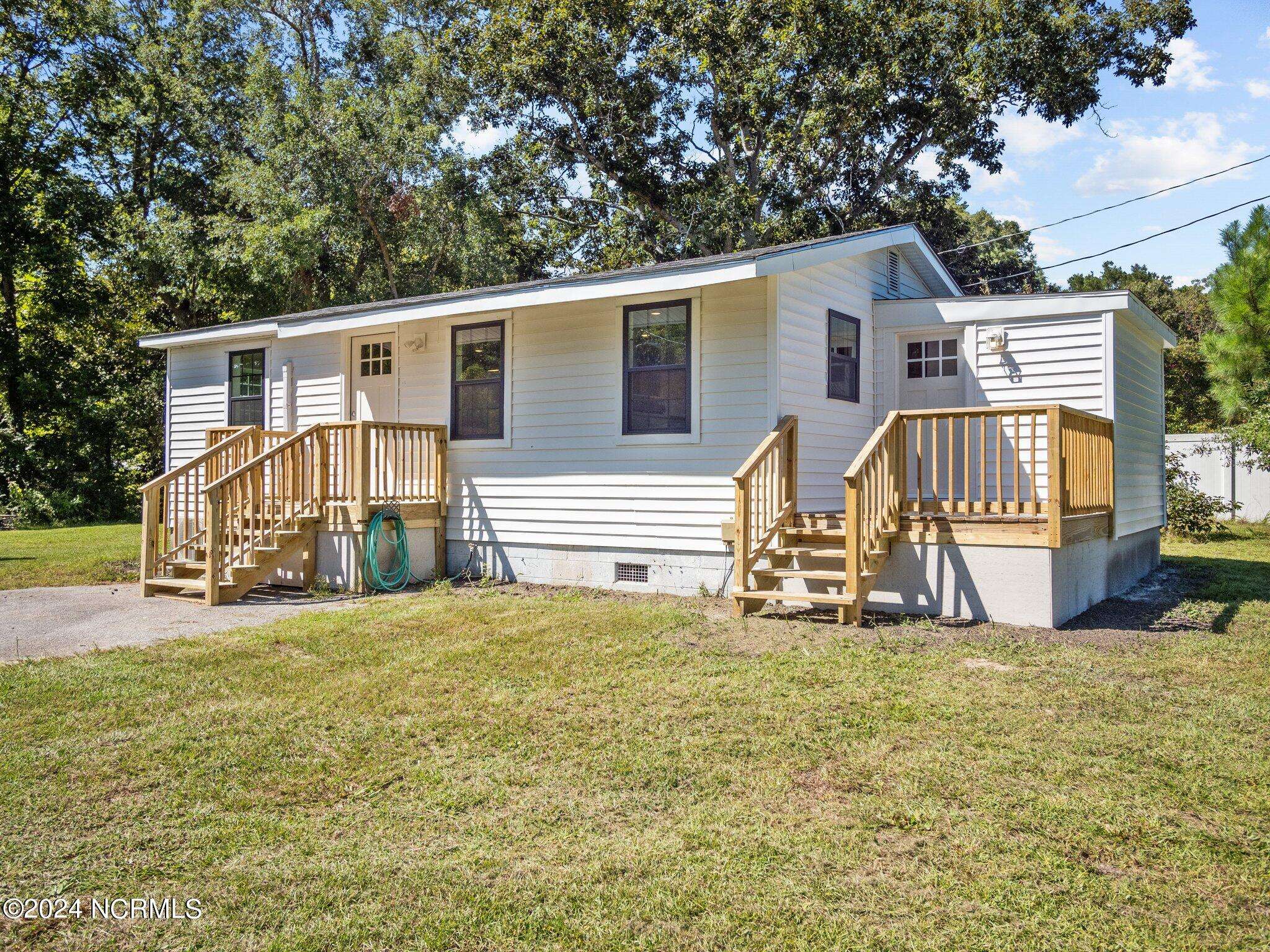 Sneads Ferry, NC 28460,163 Tillett LN