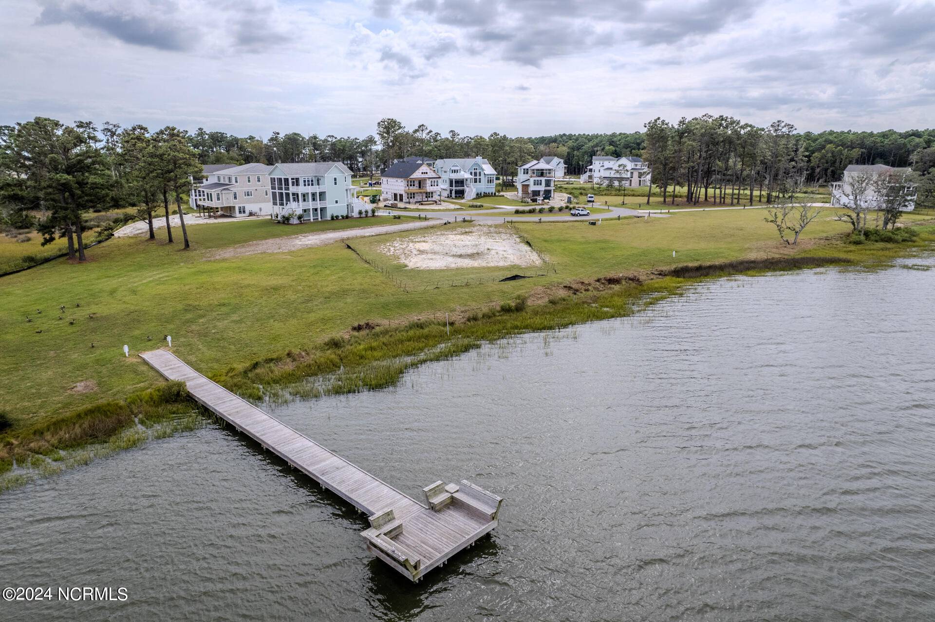 Beaufort, NC 28516,556 Sheldrake CT