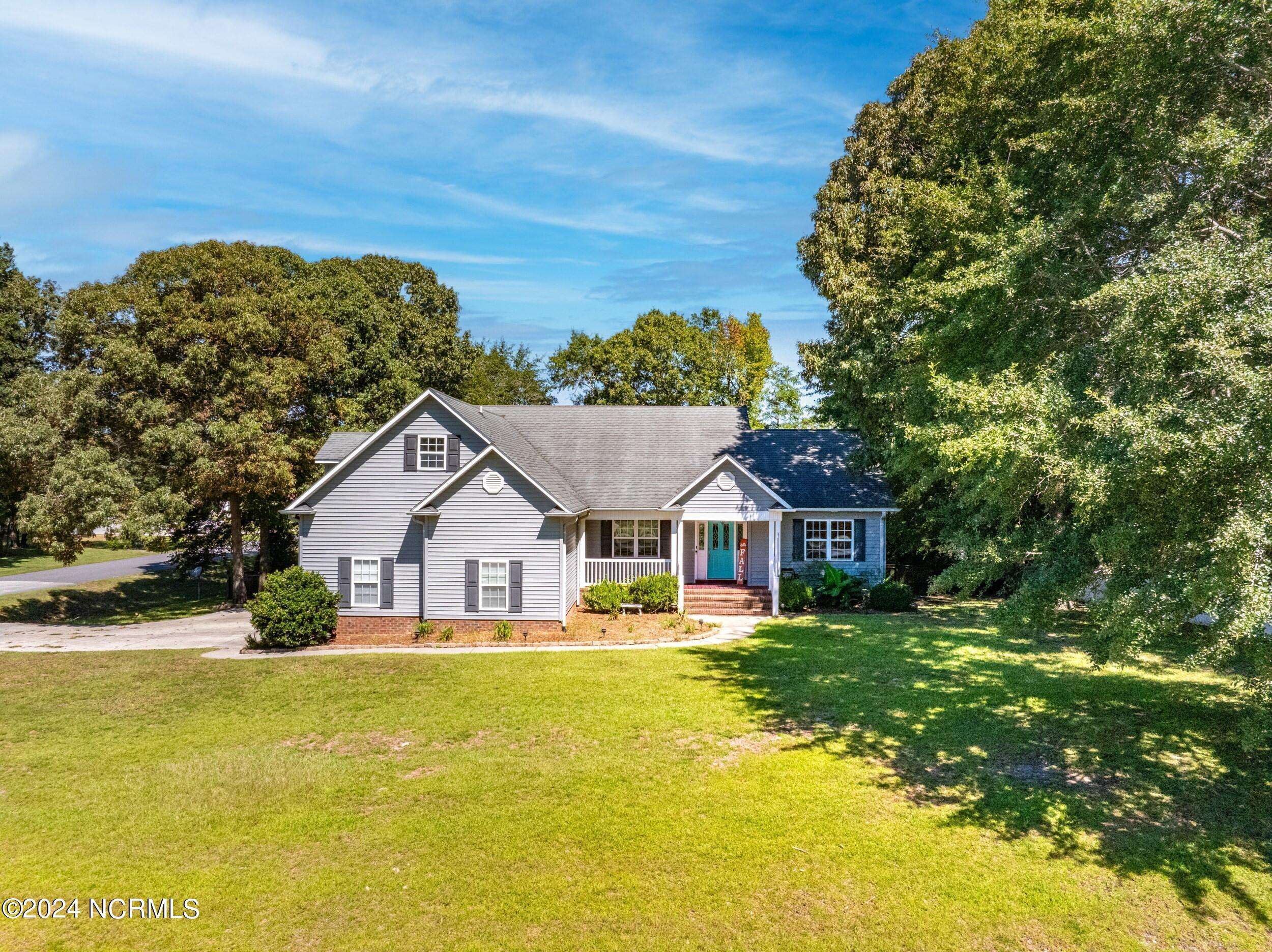 New Bern, NC 28562,100 Longleaf LN