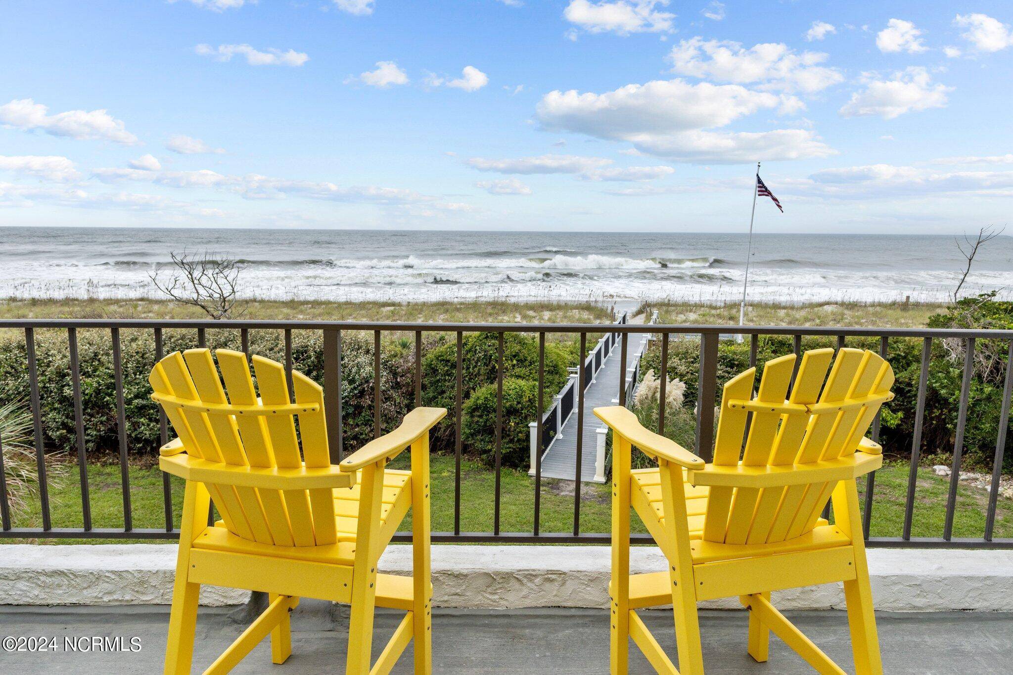 Pine Knoll Shores, NC 28512,351 Salter Path RD #206