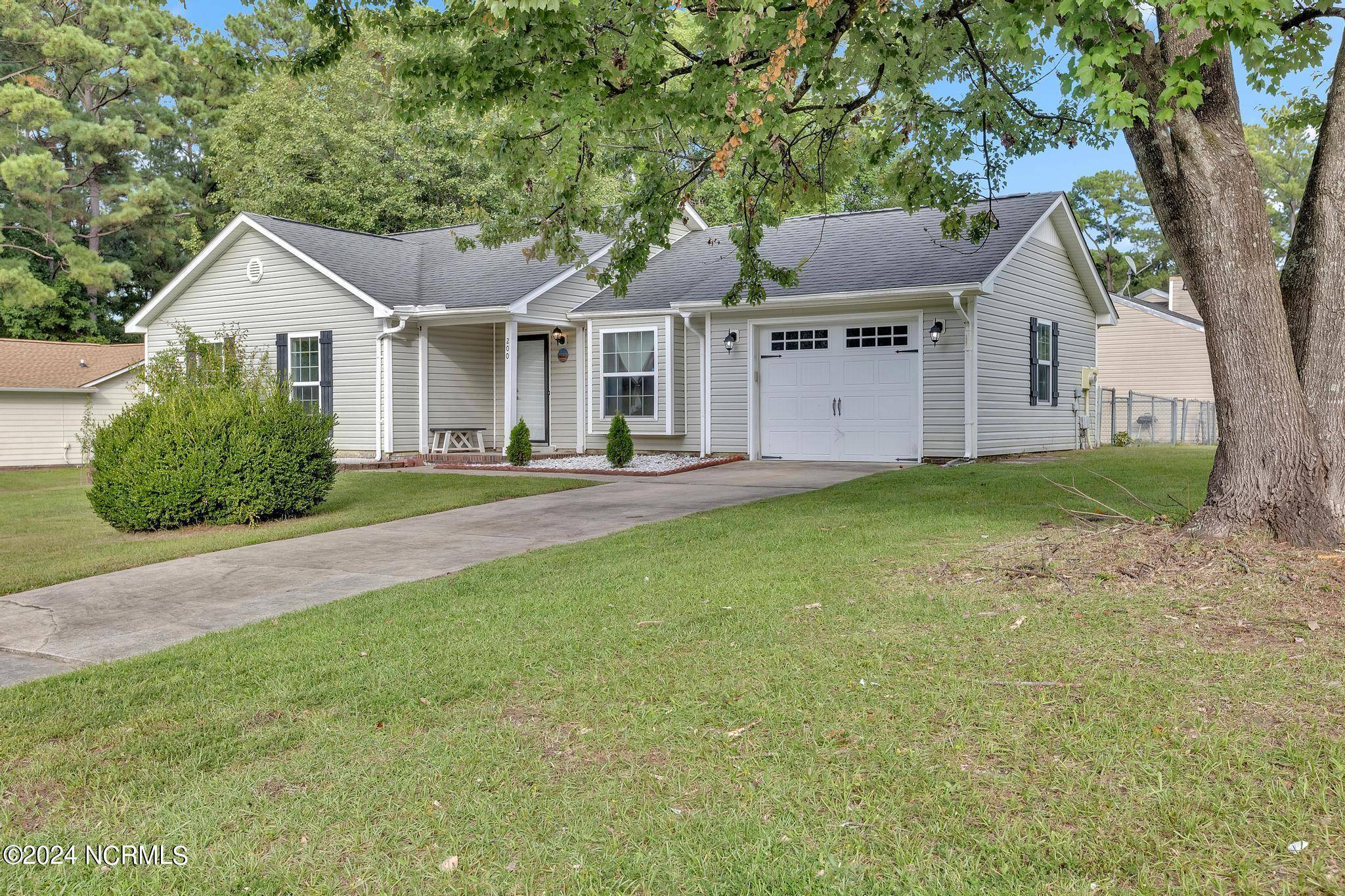 Jacksonville, NC 28546,200 Rockledge CT