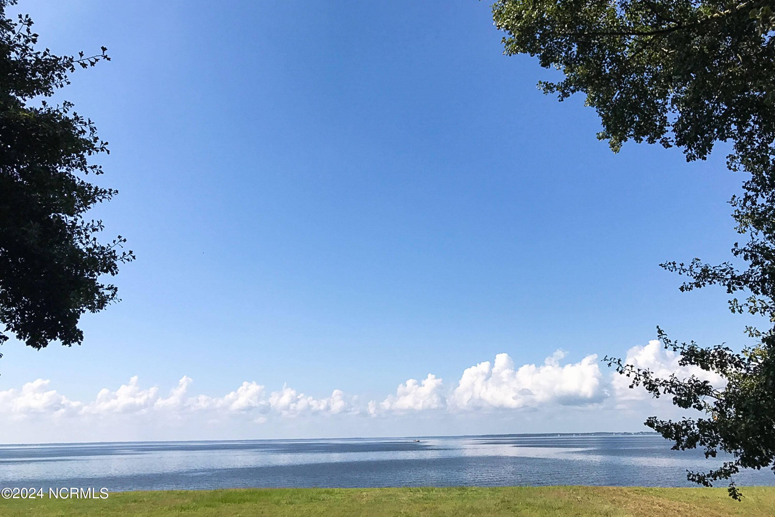 Edenton, NC 27932,404 Bay Point DR