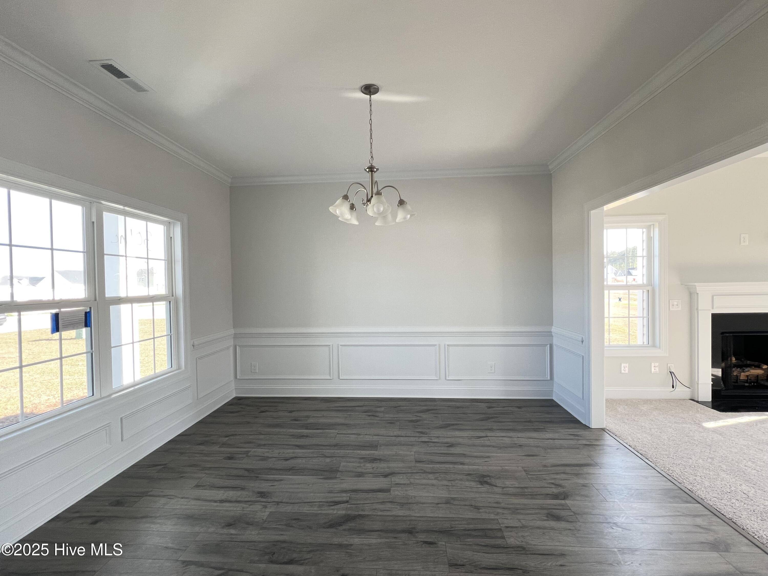 New Bern, NC 28562,2025 Bluewater BLVD