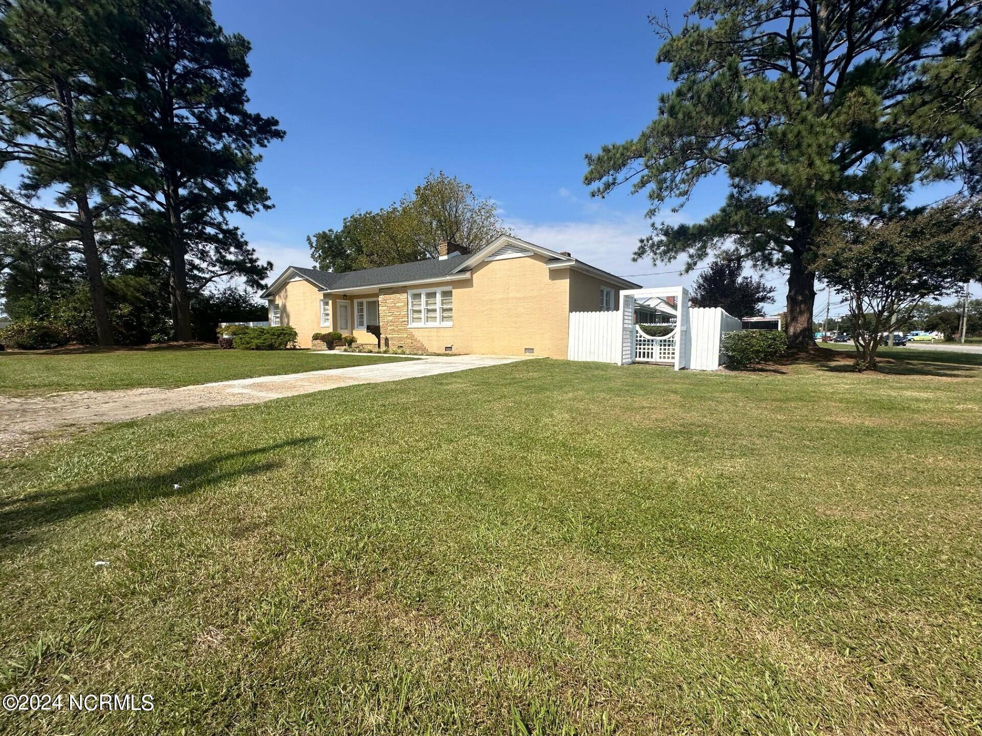 Ahoskie, NC 27910,800 E Troy ST