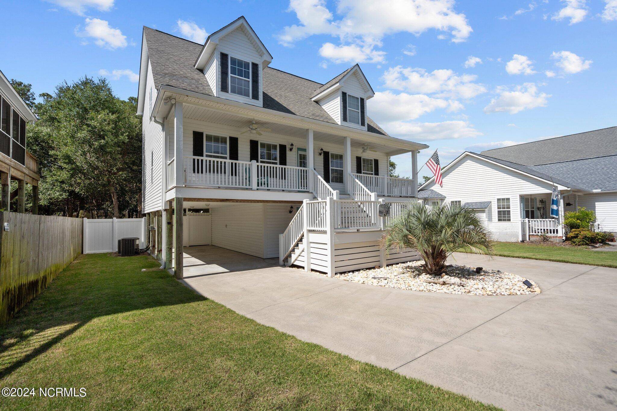 Oak Island, NC 28465,211 NE 41st ST