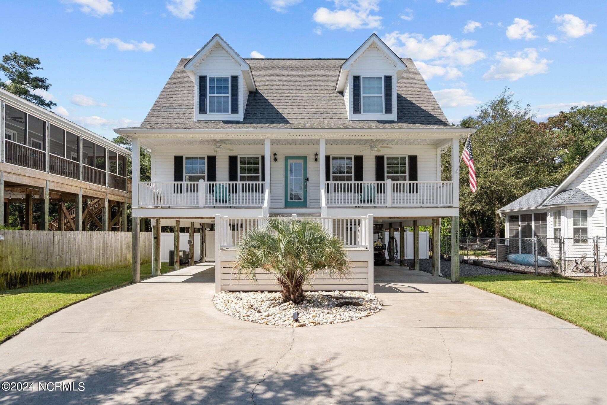 Oak Island, NC 28465,211 NE 41st ST