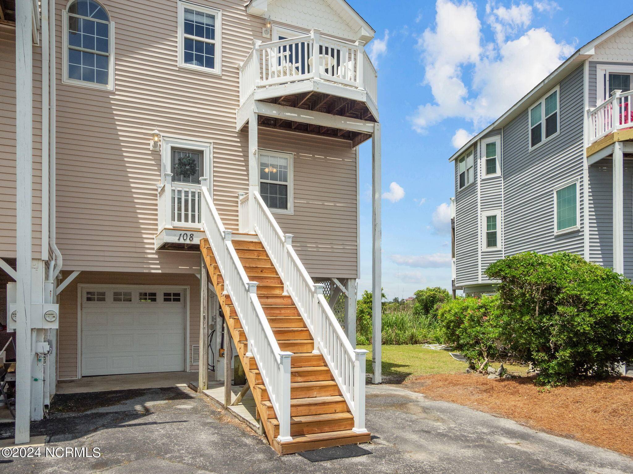 North Topsail Beach, NC 28460,108 Calinda Cay CT